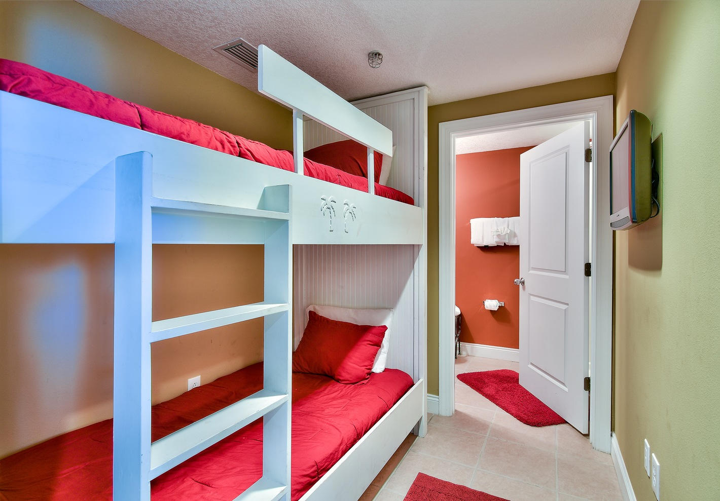 PALAZZO CONDOMINIUM - Residential