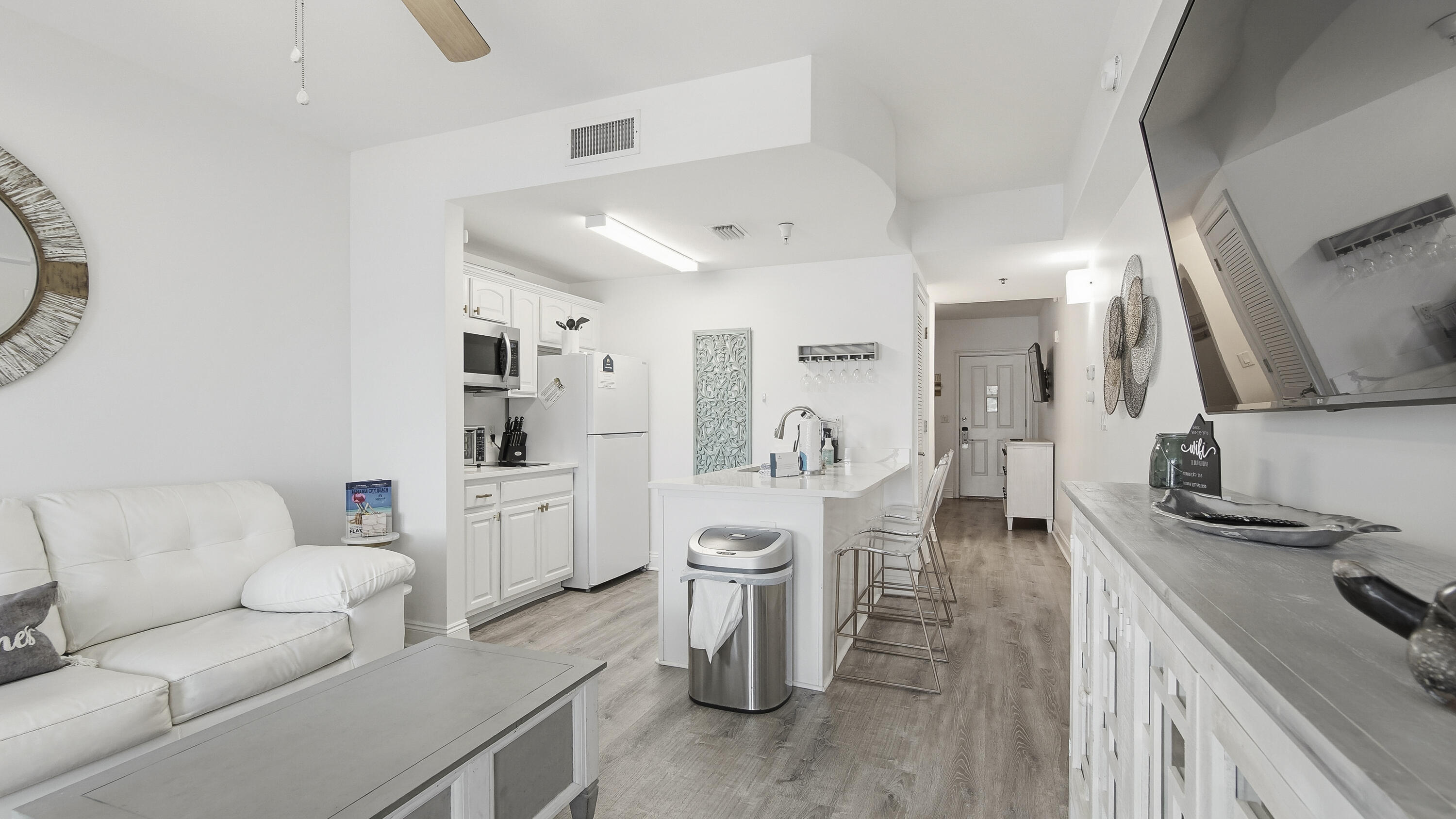 Carillon Beach Inn - Residential