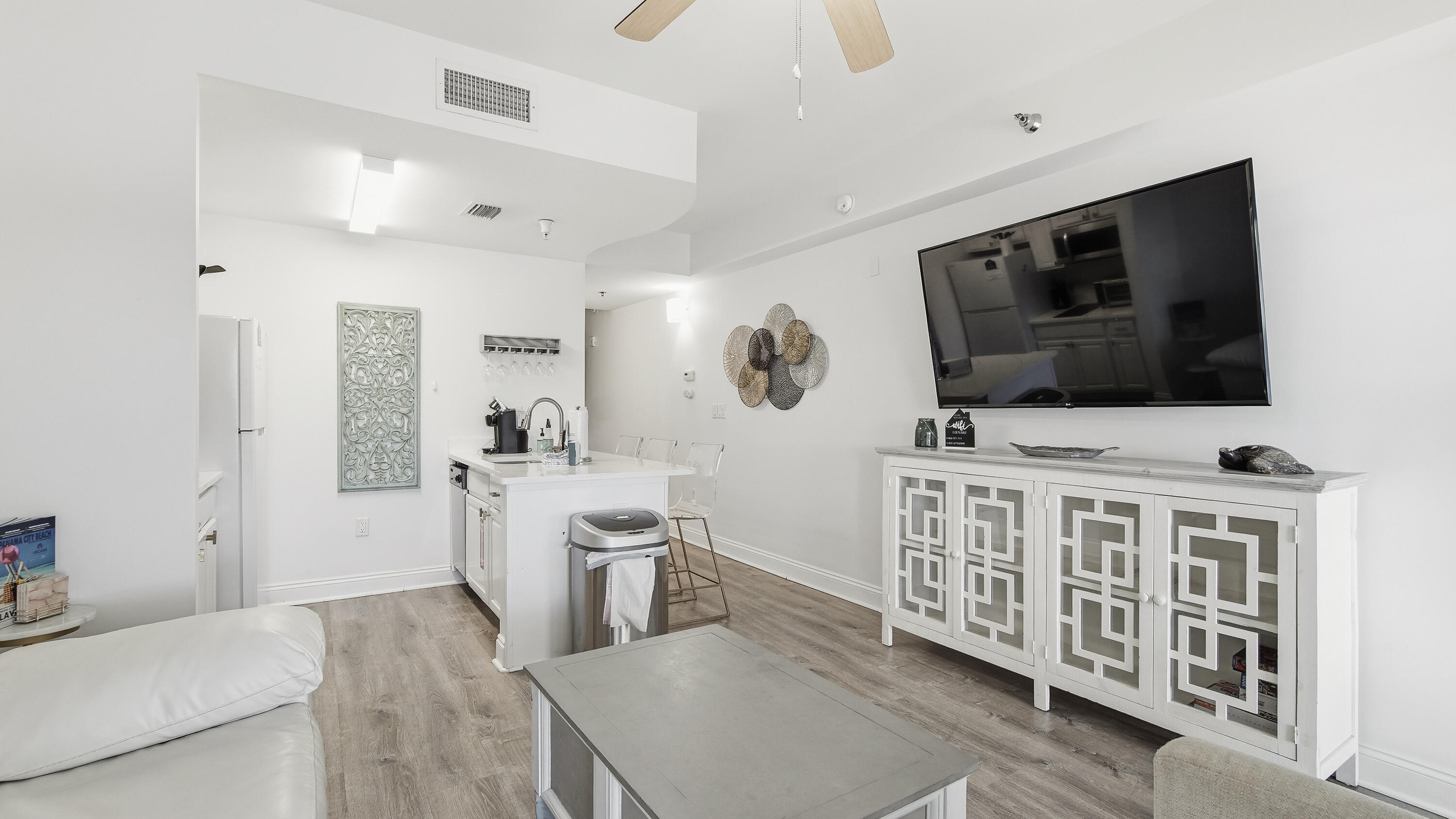 Carillon Beach Inn - Residential