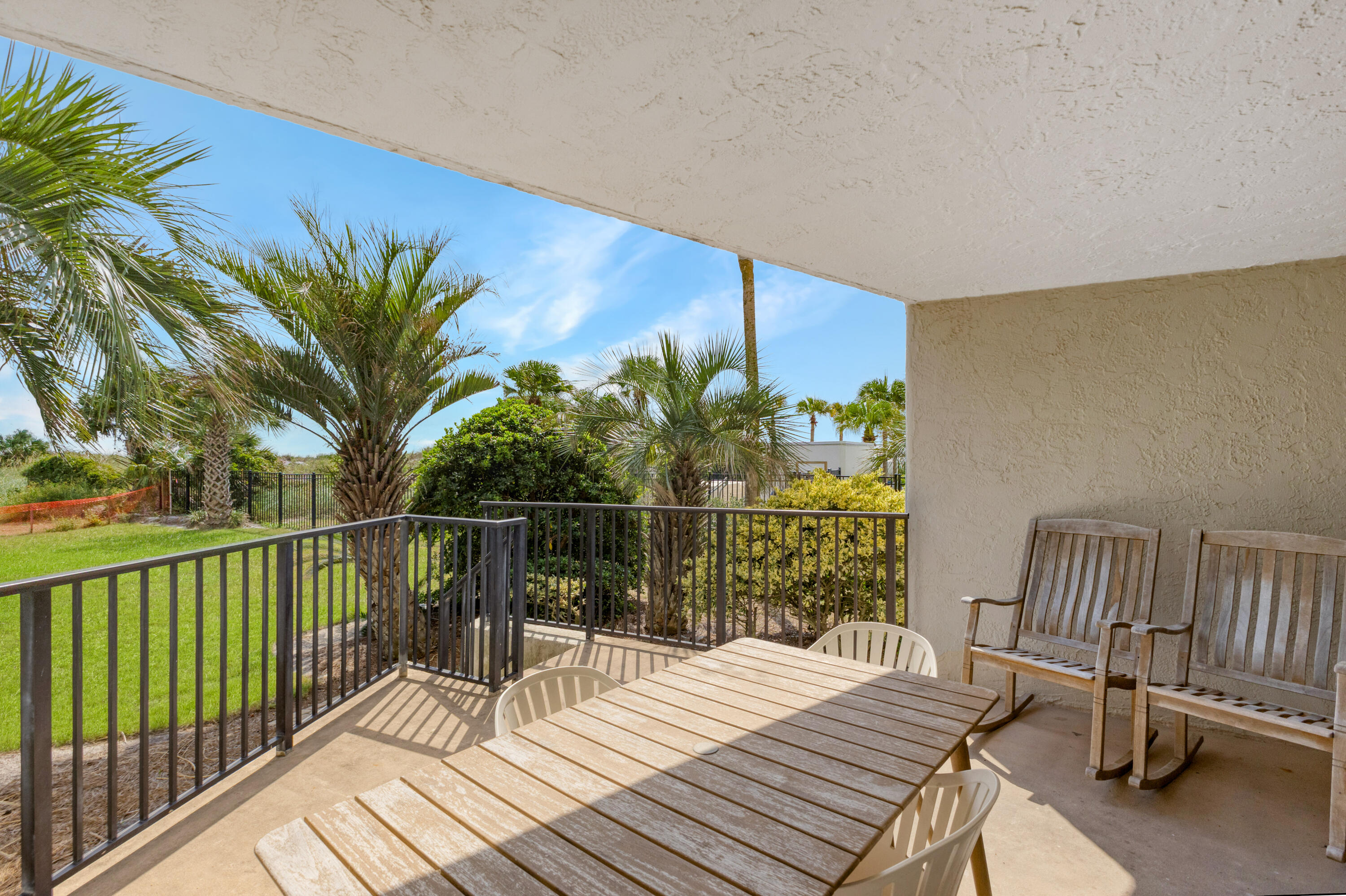 BEACHSIDE 1 CONDO - Residential
