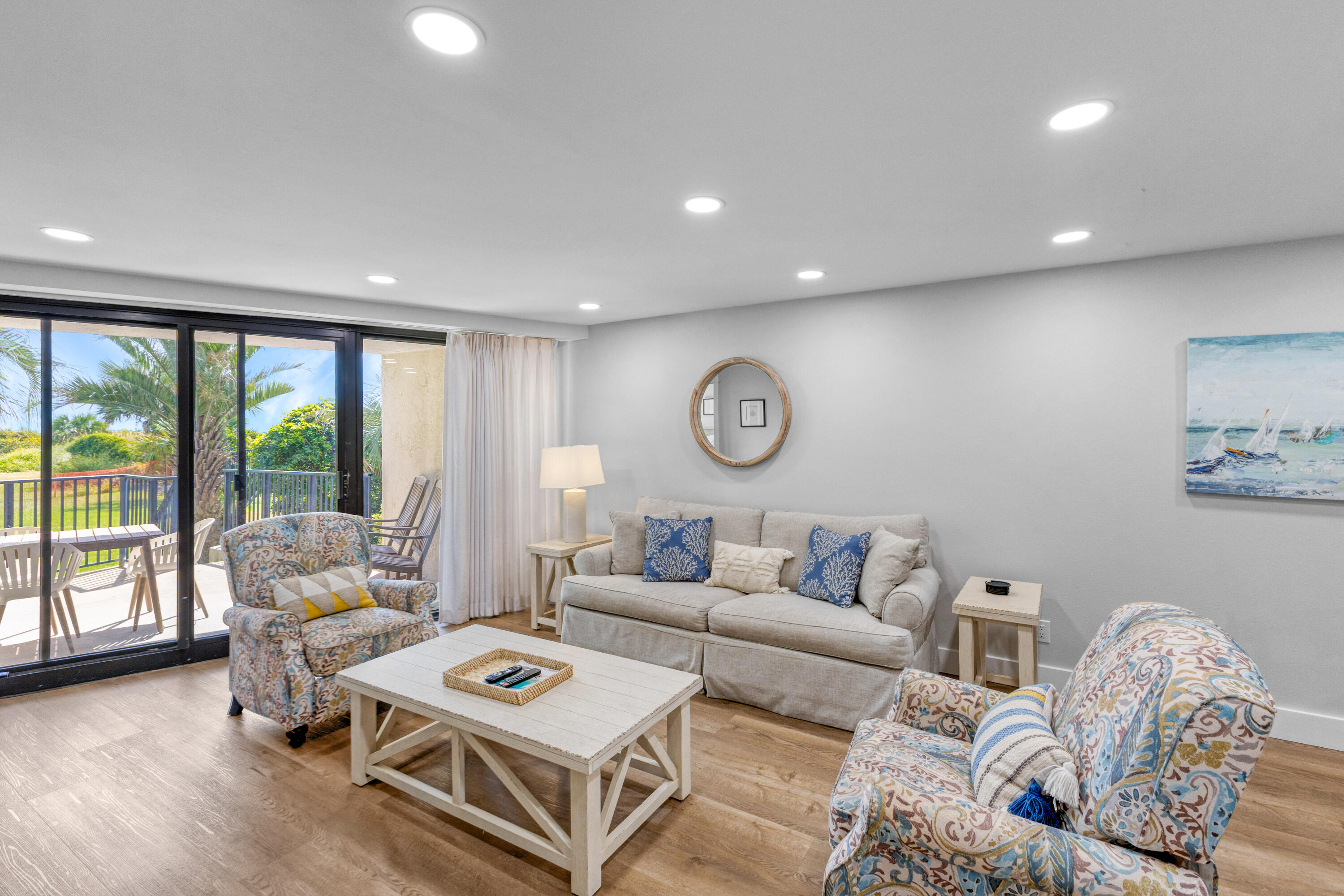 BEACHSIDE 1 CONDO - Residential
