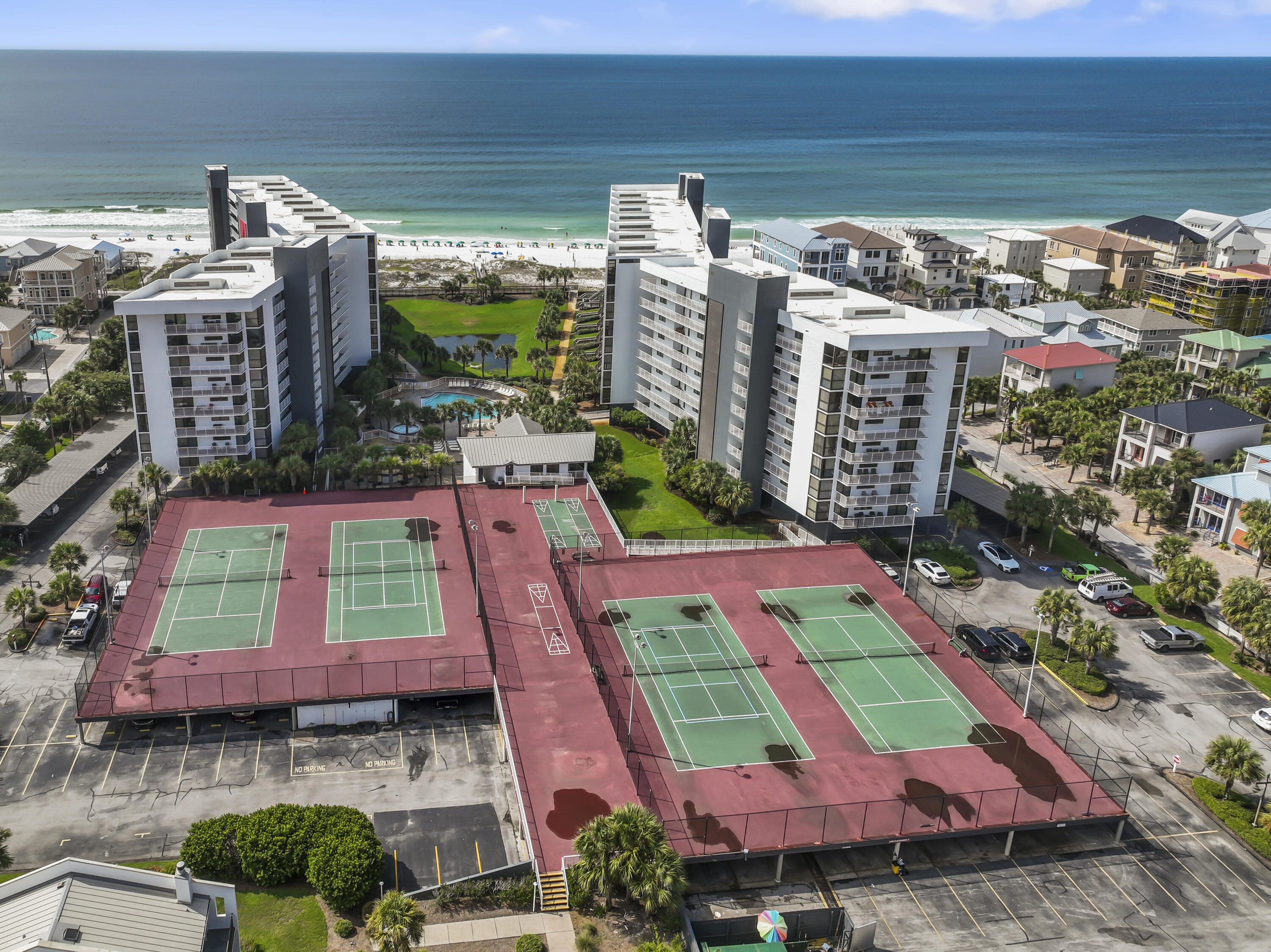 MAINSAIL CONDO PH 4 - Residential