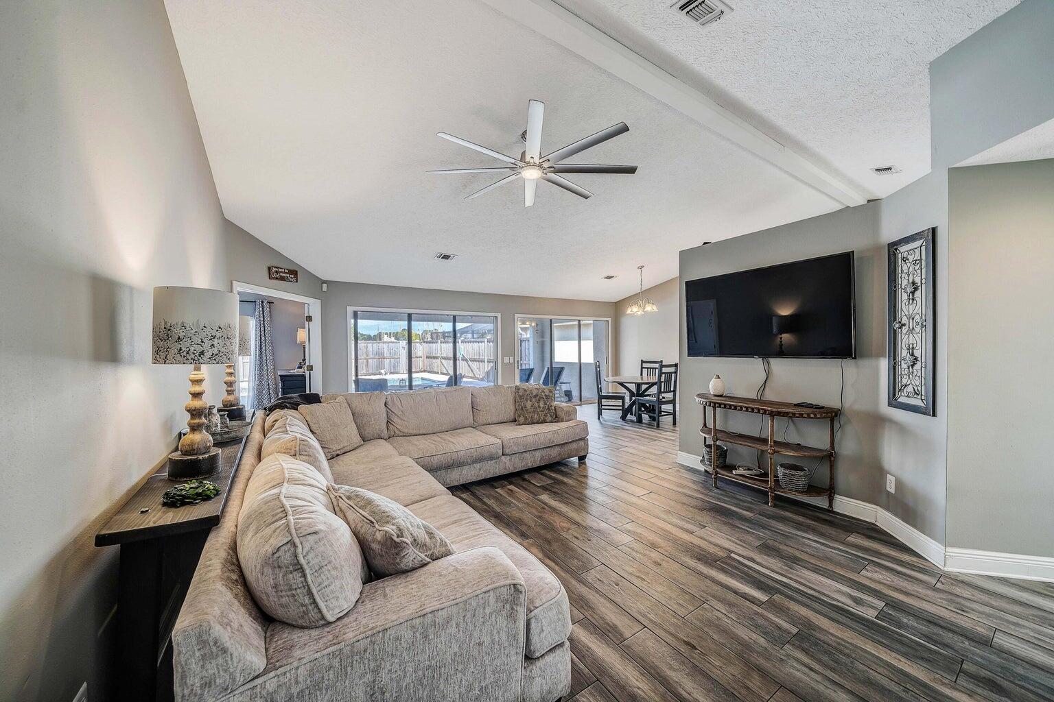 the glades - Residential Lease