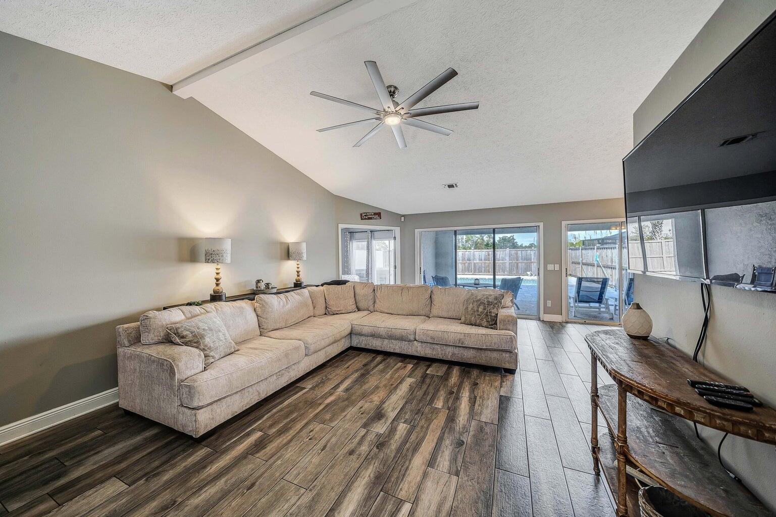 the glades - Residential Lease