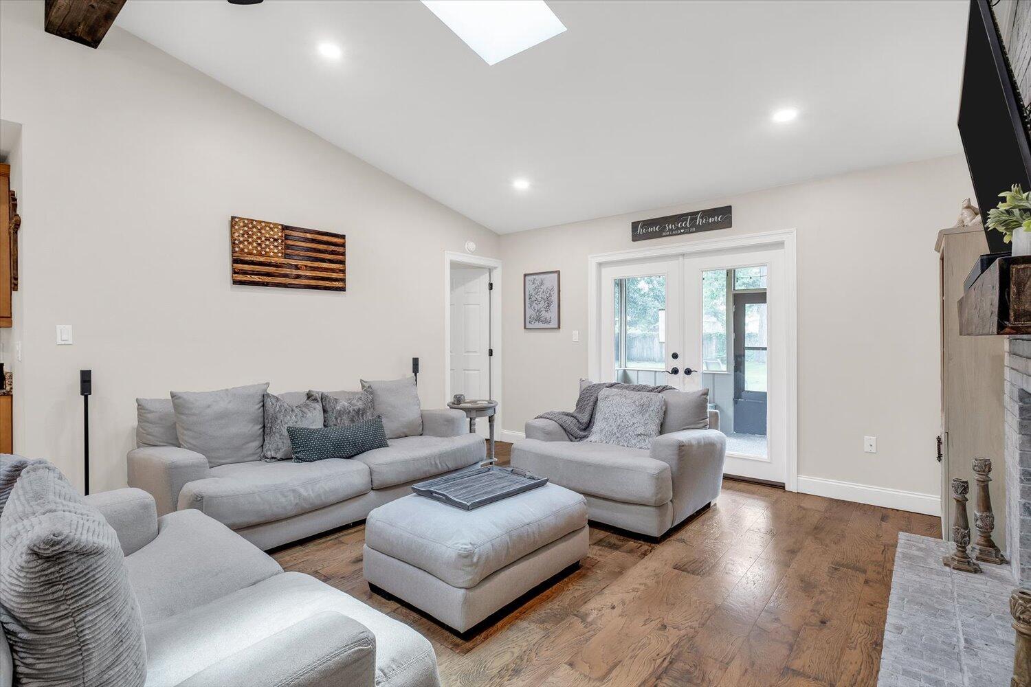 VALPARAISO PINECREST 5 - Residential