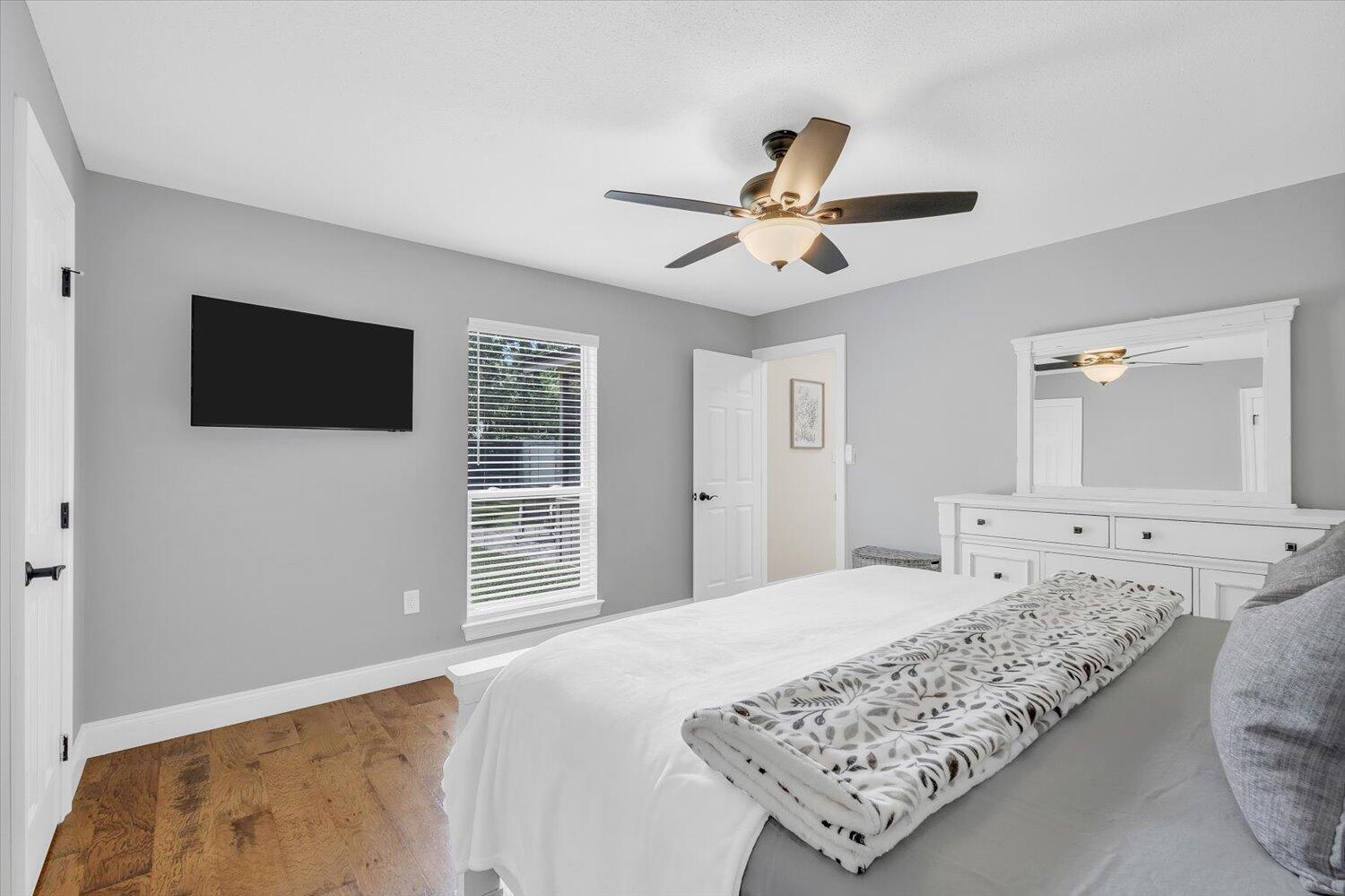 VALPARAISO PINECREST 5 - Residential