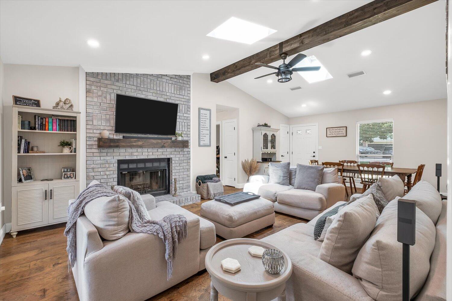 VALPARAISO PINECREST 5 - Residential