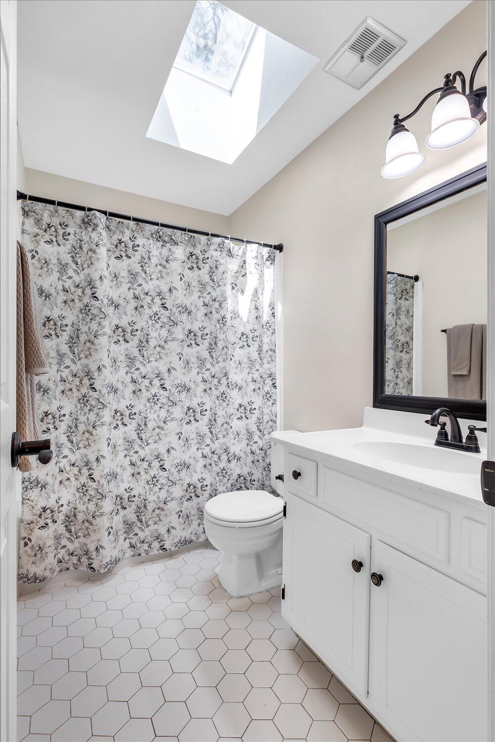 VALPARAISO PINECREST 5 - Residential