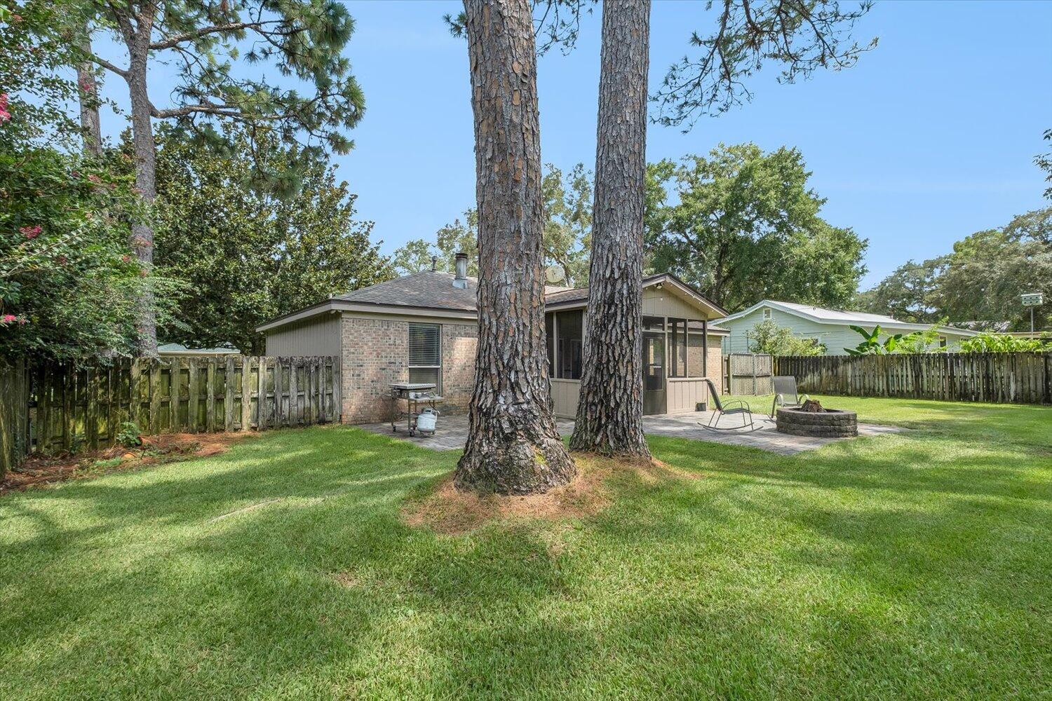 VALPARAISO PINECREST 5 - Residential