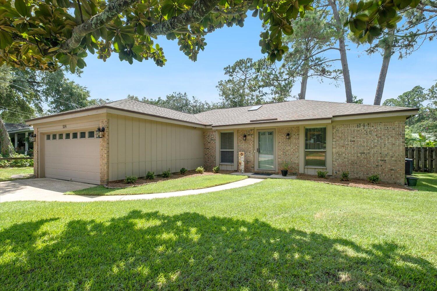 VALPARAISO PINECREST 5 - Residential