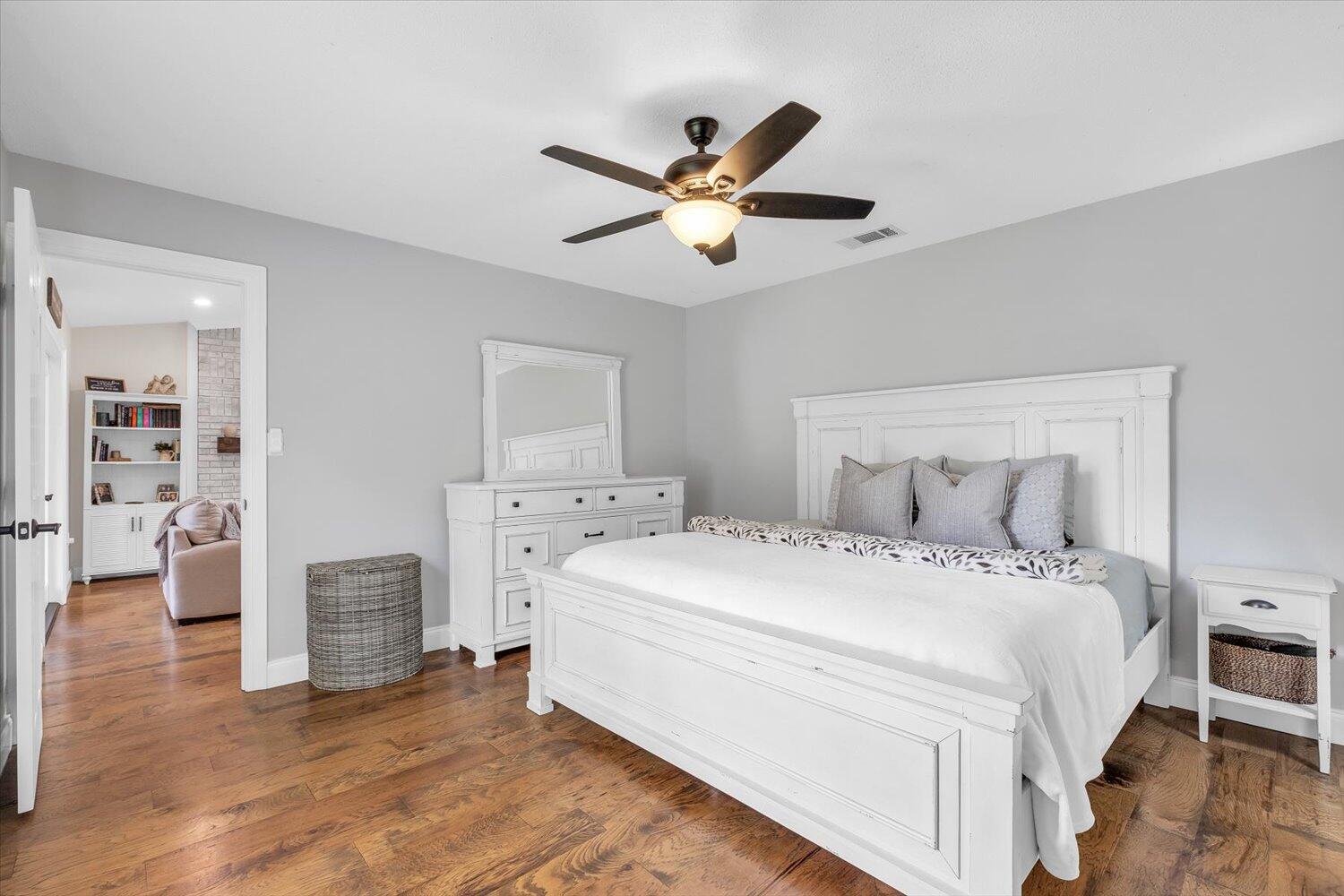 VALPARAISO PINECREST 5 - Residential