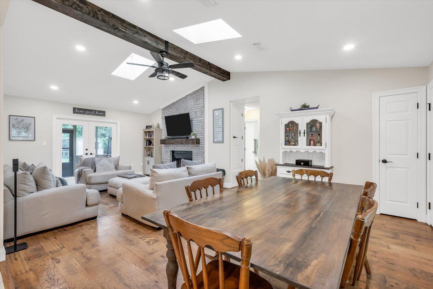 VALPARAISO PINECREST 5 - Residential