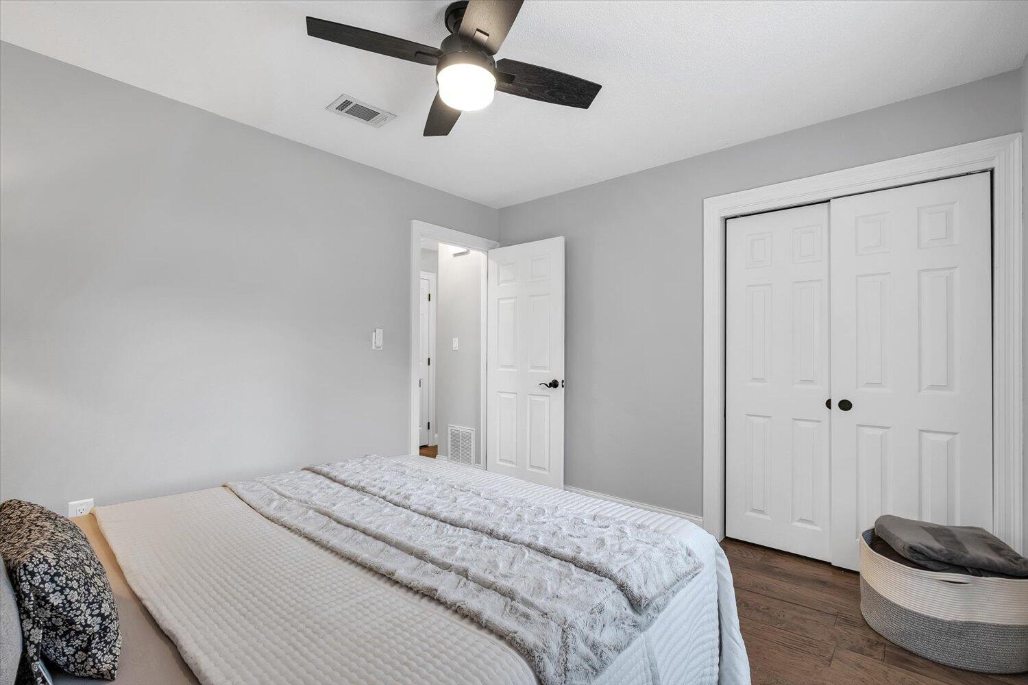 VALPARAISO PINECREST 5 - Residential