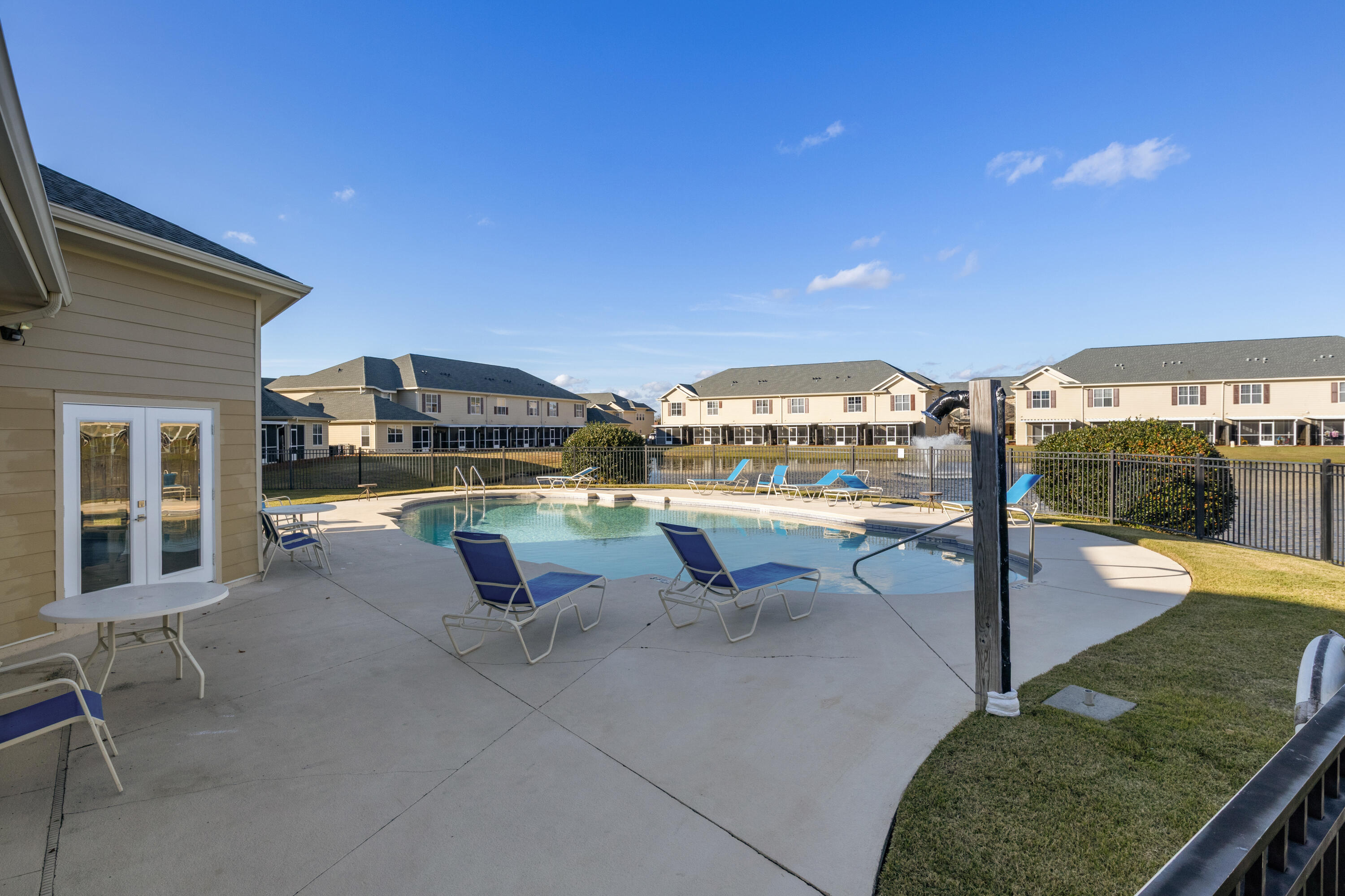 Baldwin Rowe - Residential