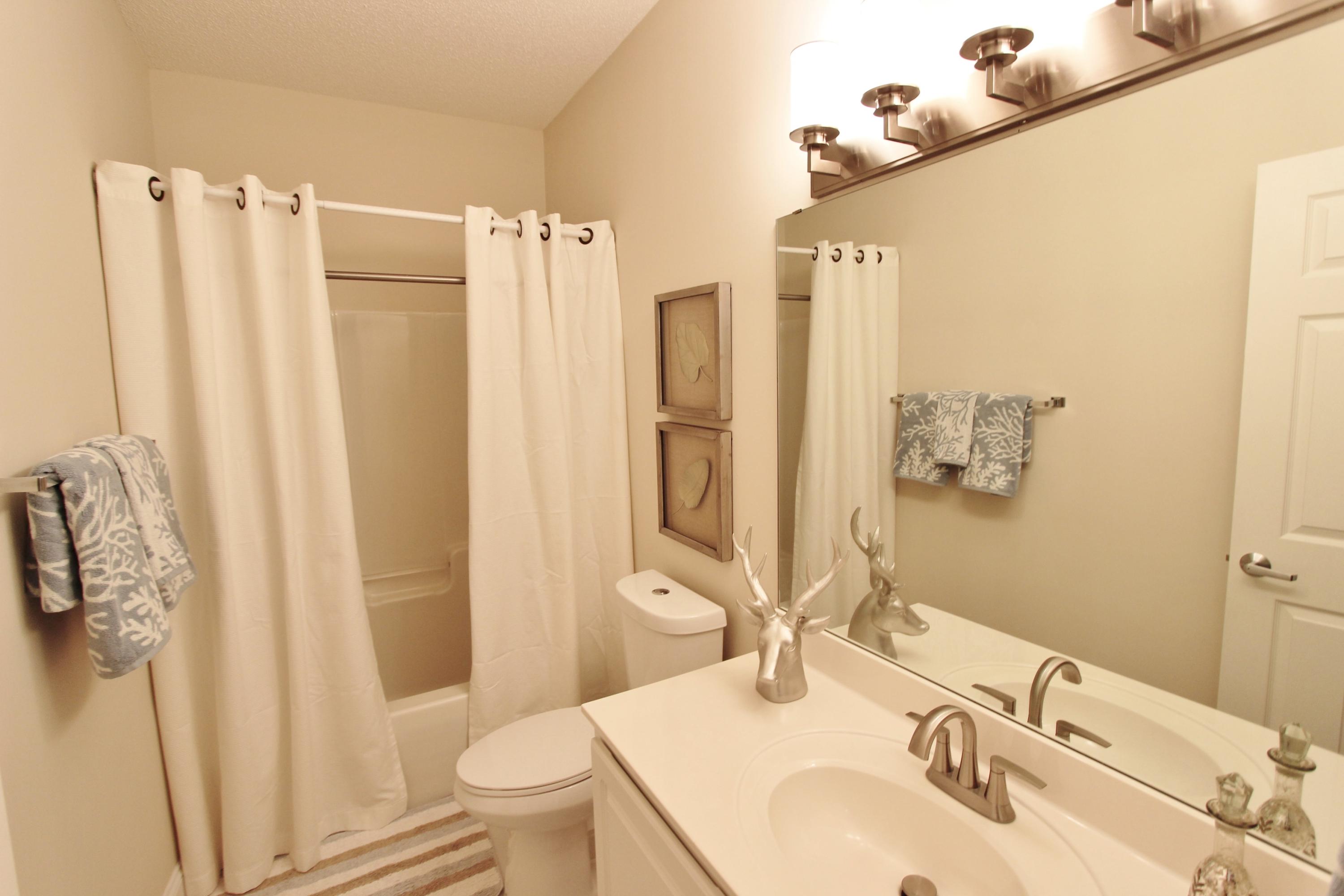 LAGUNA LANDING - Residential