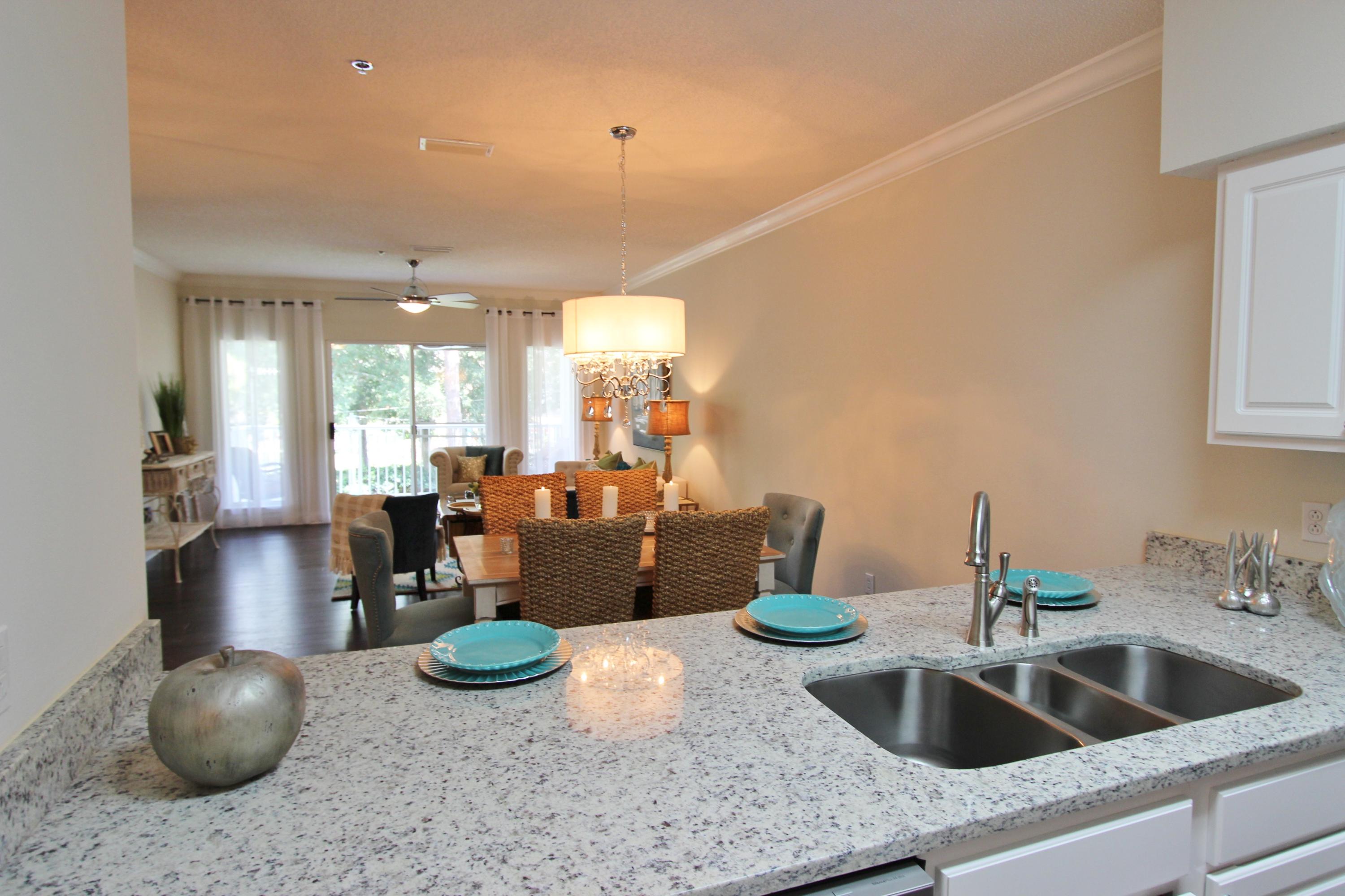 LAGUNA LANDING - Residential