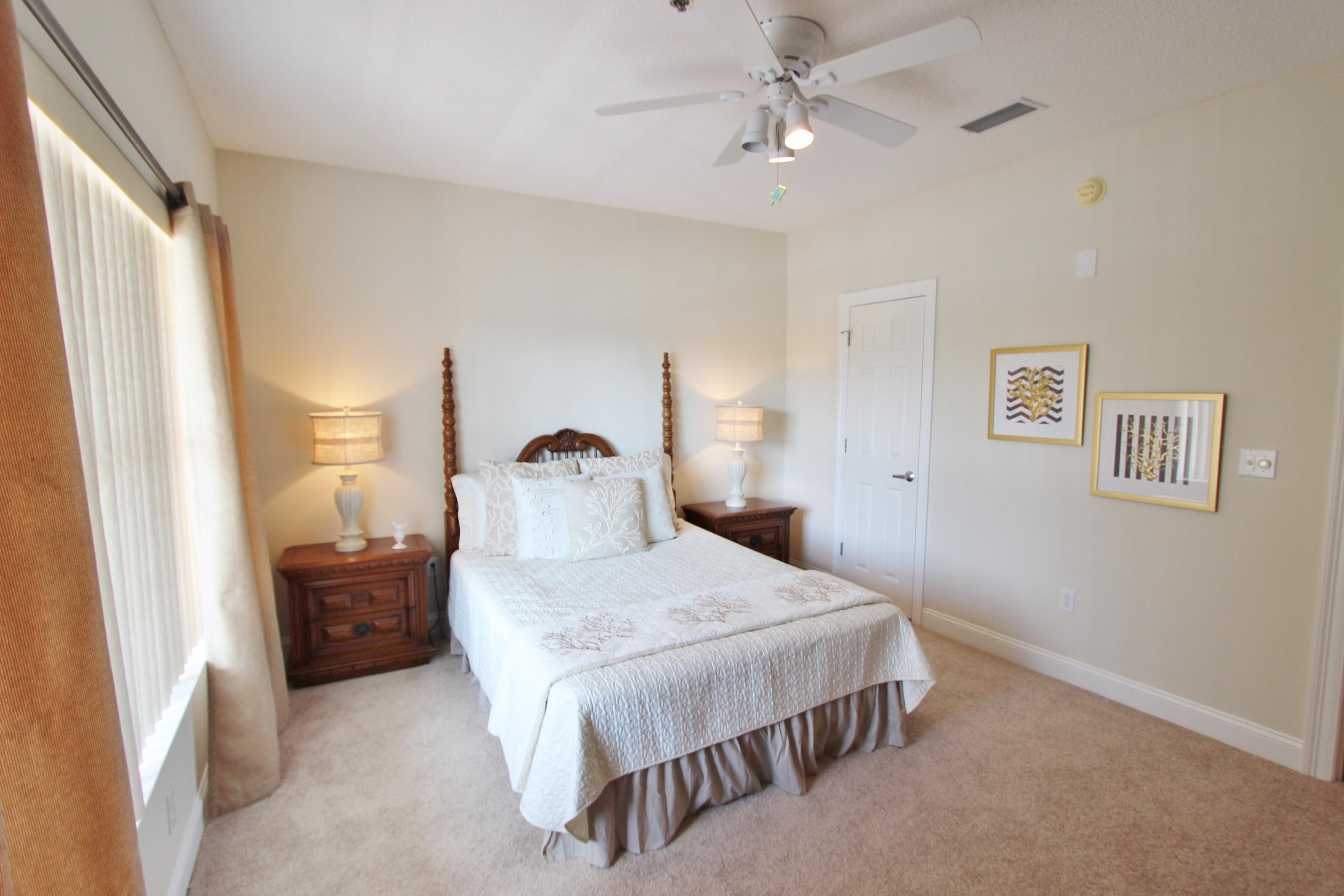 LAGUNA LANDING - Residential