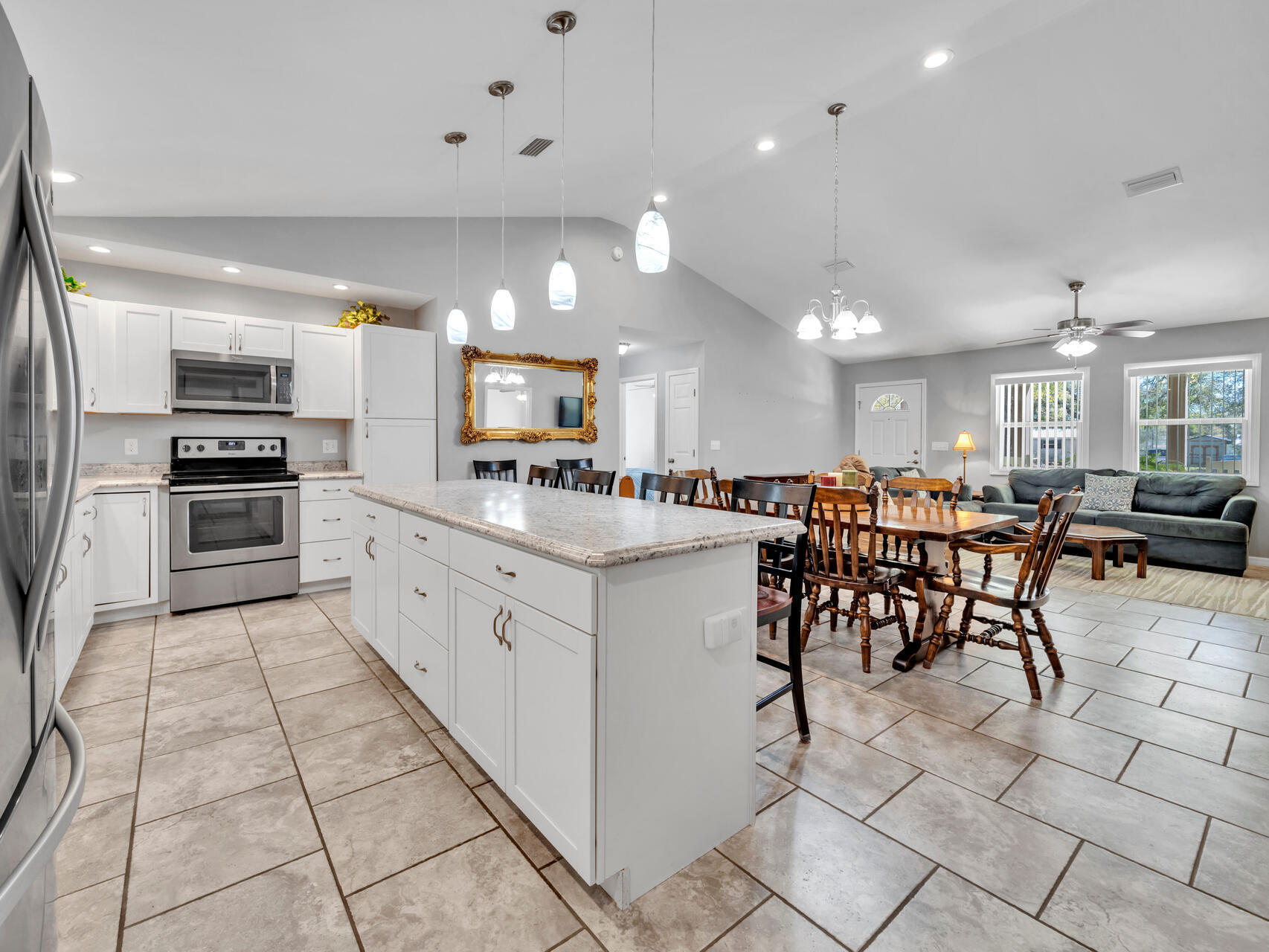 FOXES RUN 1ST ADDN - Residential