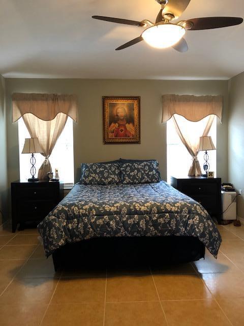 LIGHTHOUSE POINTE UNIT 1 & 2 - Residential