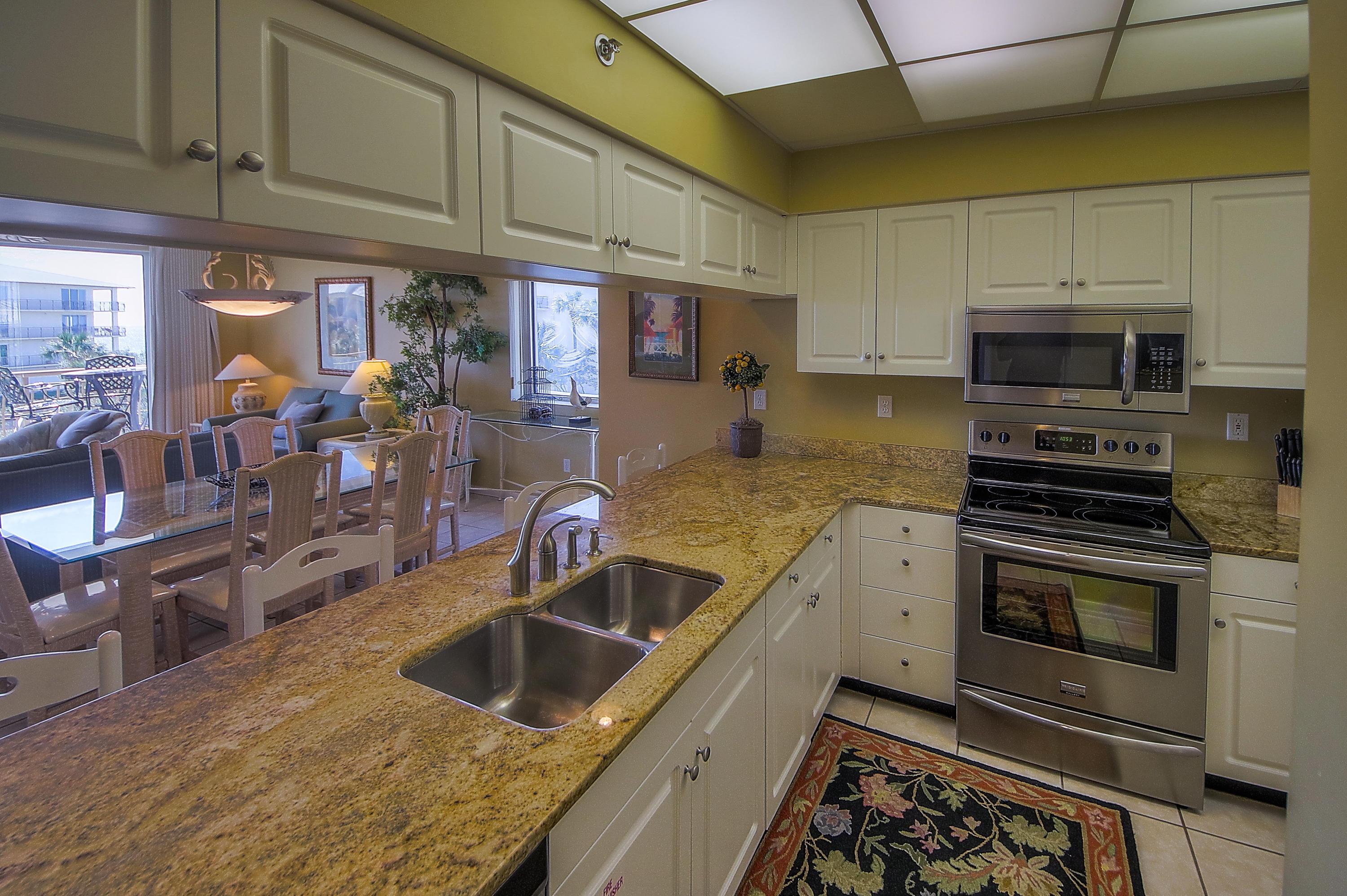 HIGH POINTE RESORT CONDO - Residential
