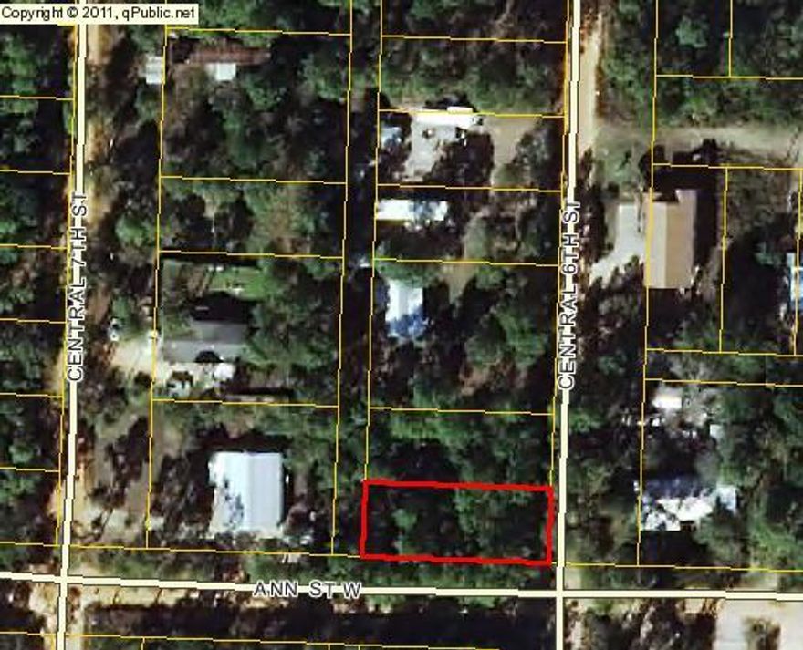 Remarkable Corner Lot in South Walton North of Chat Holly. At the corner of West Ann & 6th Central.