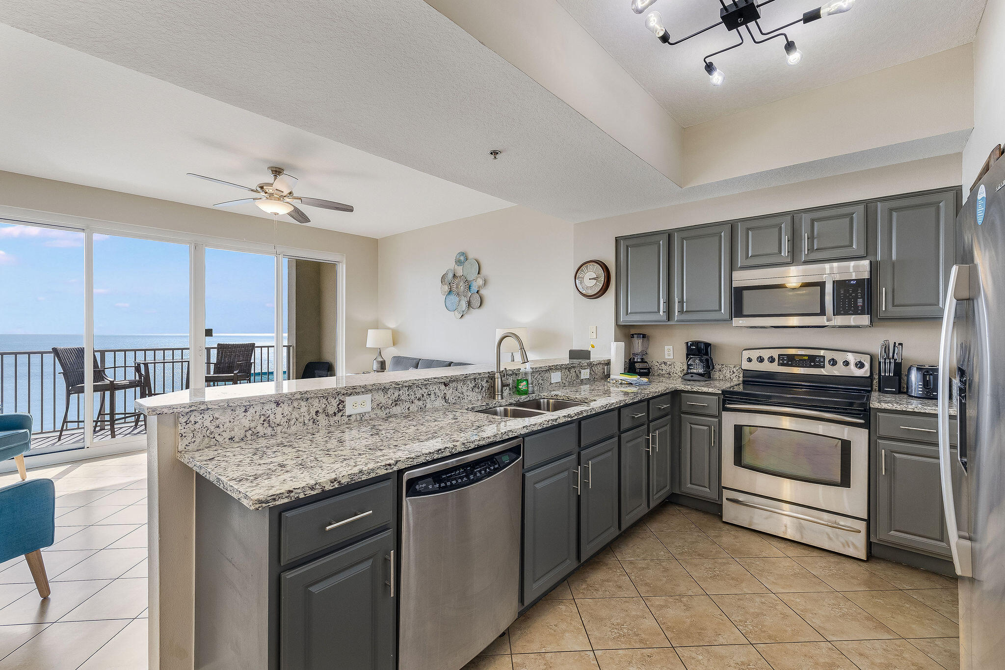 ARIEL DUNES - Residential