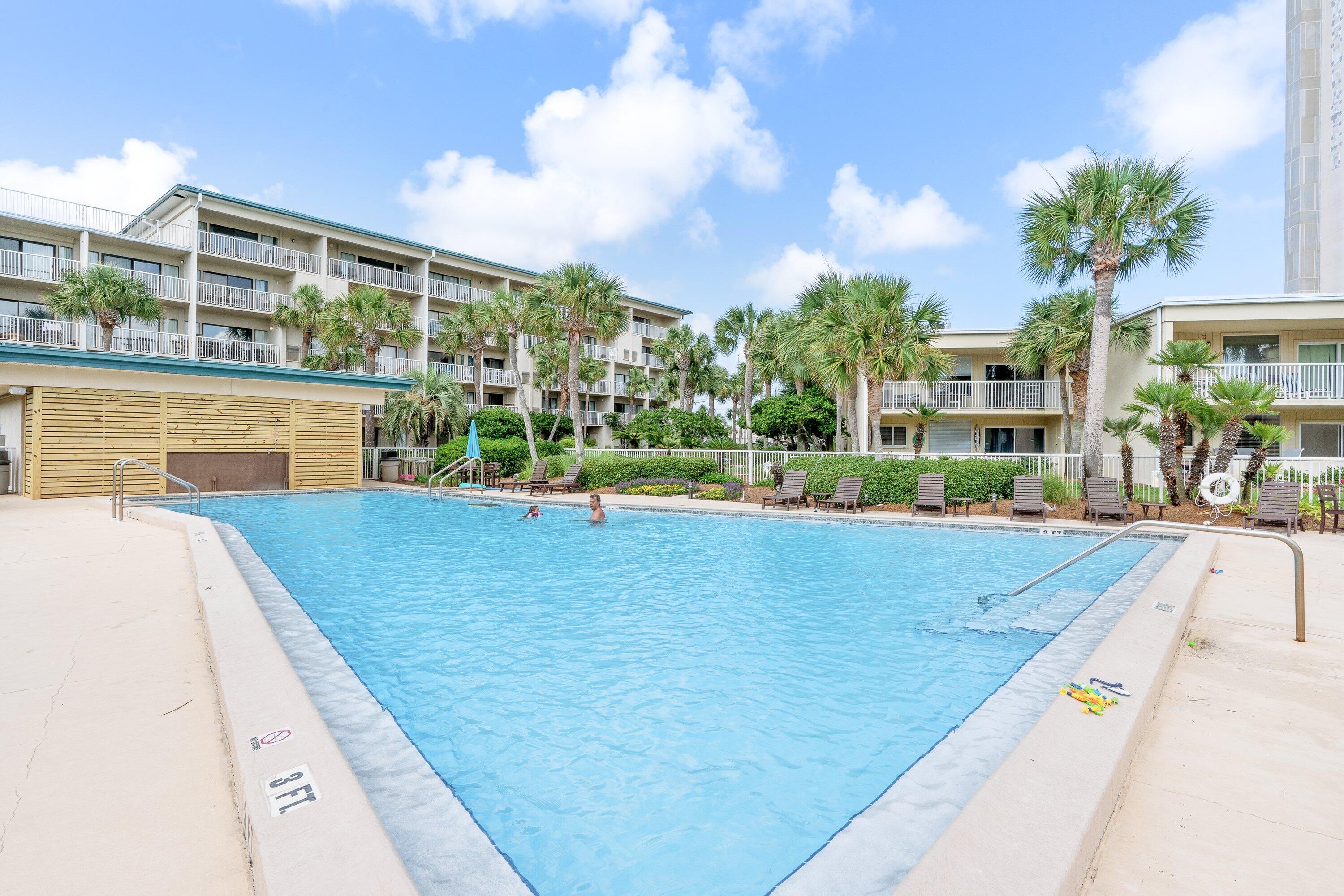 SILVER DUNES CONDO - Residential