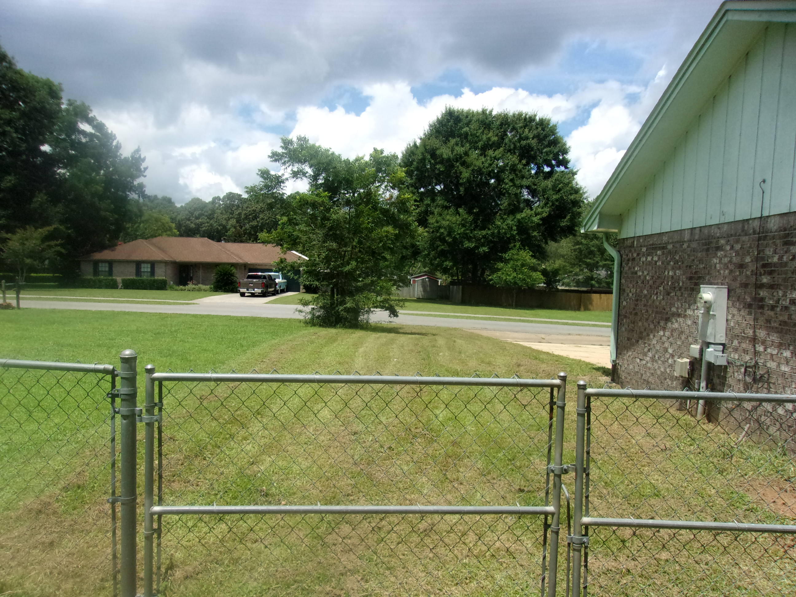 DOGWOOD ESTATES - Residential