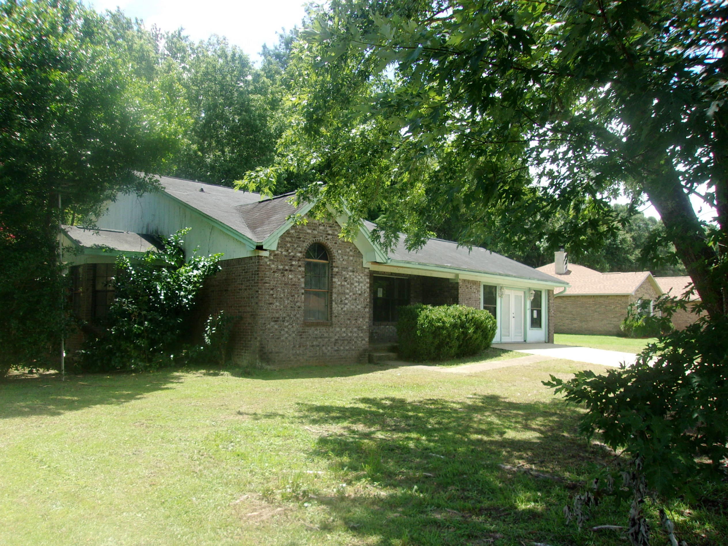 DOGWOOD ESTATES - Residential