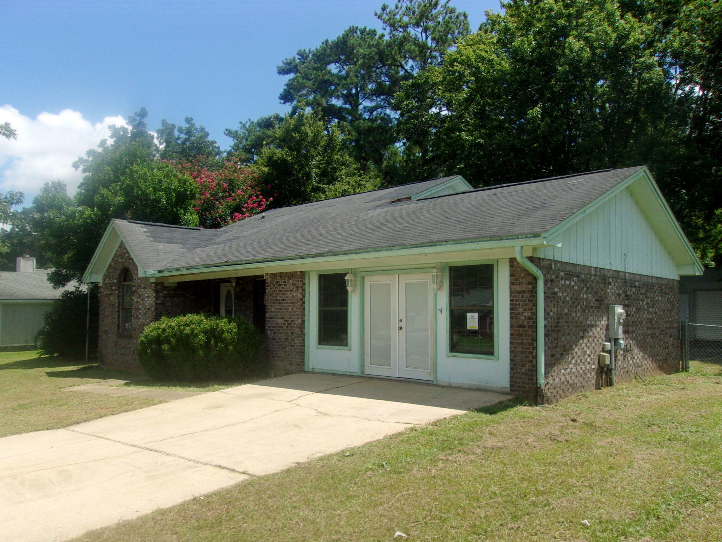 DOGWOOD ESTATES - Residential