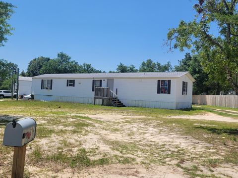 A home in DeFuniak Springs