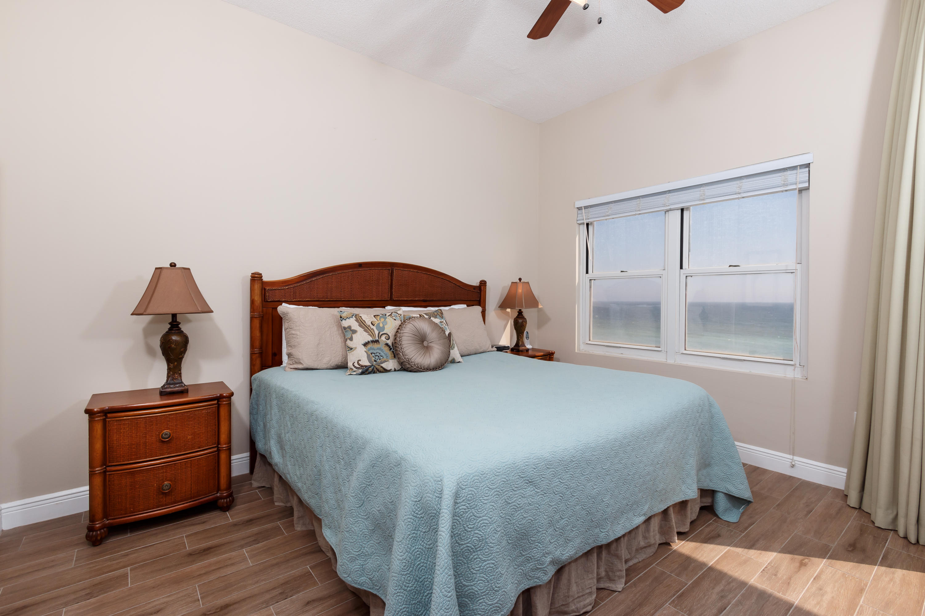 WATERS EDGE - Residential