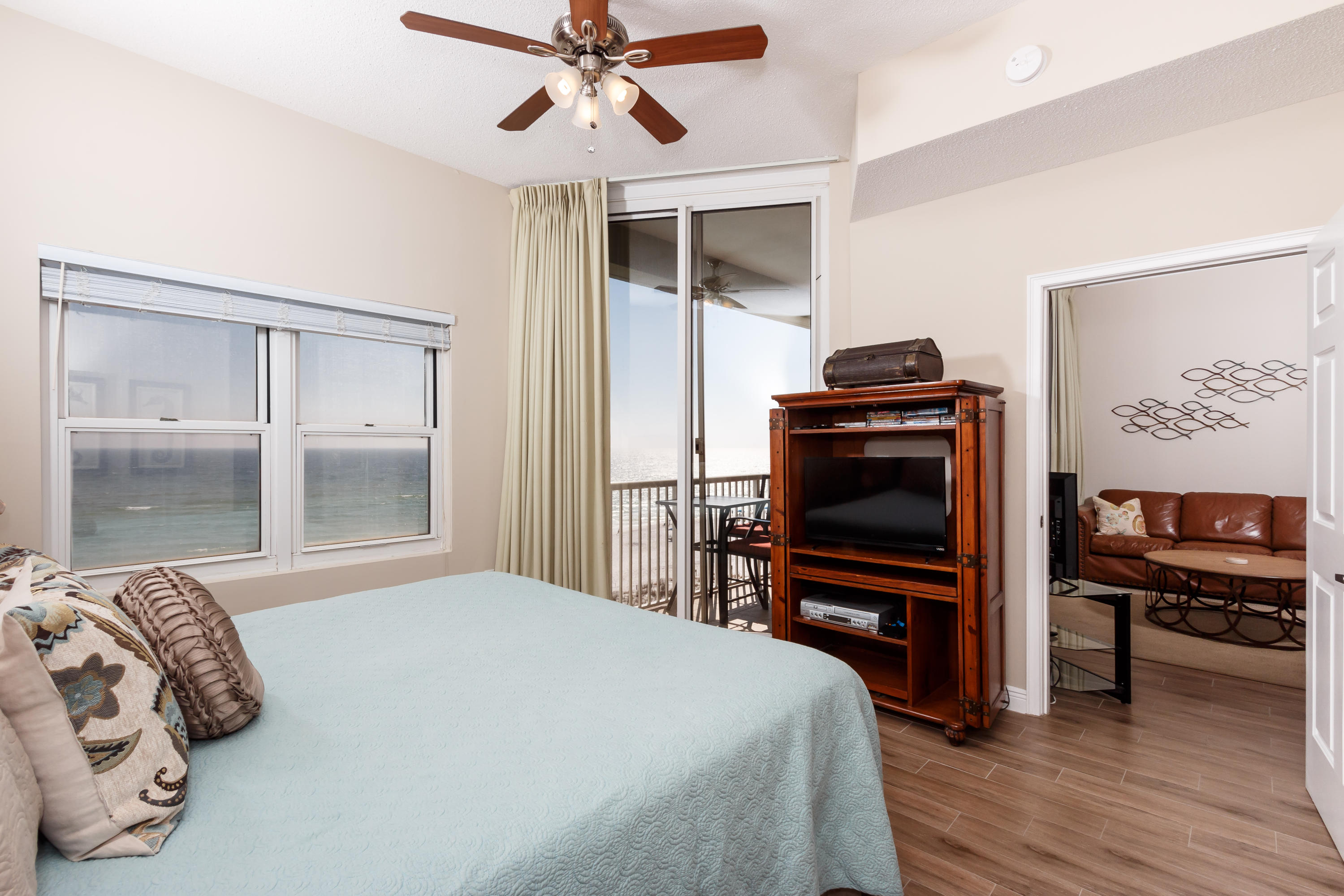 WATERS EDGE - Residential