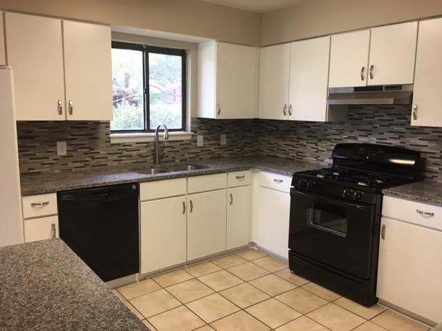 CEDAR RIDGE - Residential