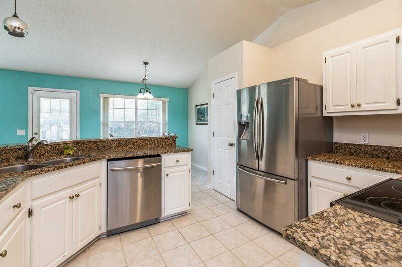 CHEROKEE BEND S/D - Residential