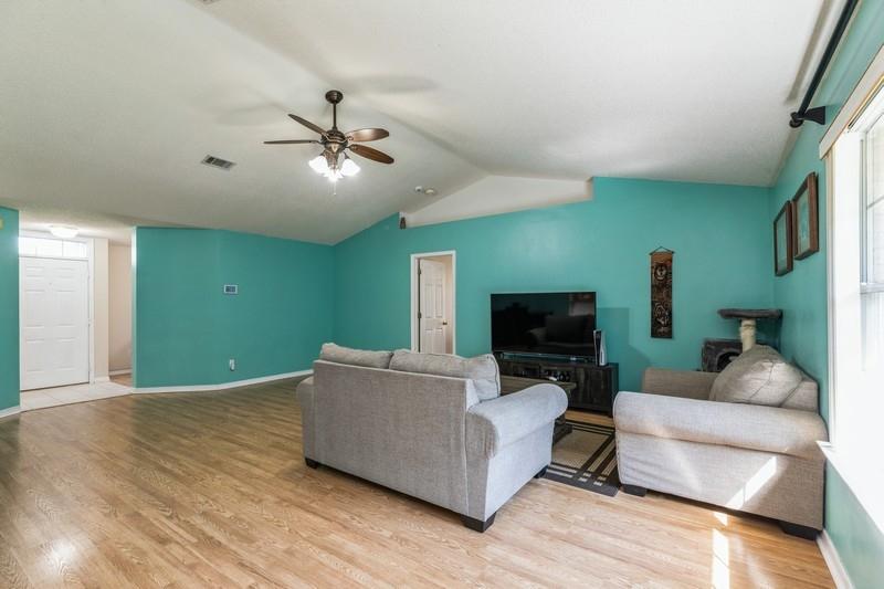 CHEROKEE BEND S/D - Residential