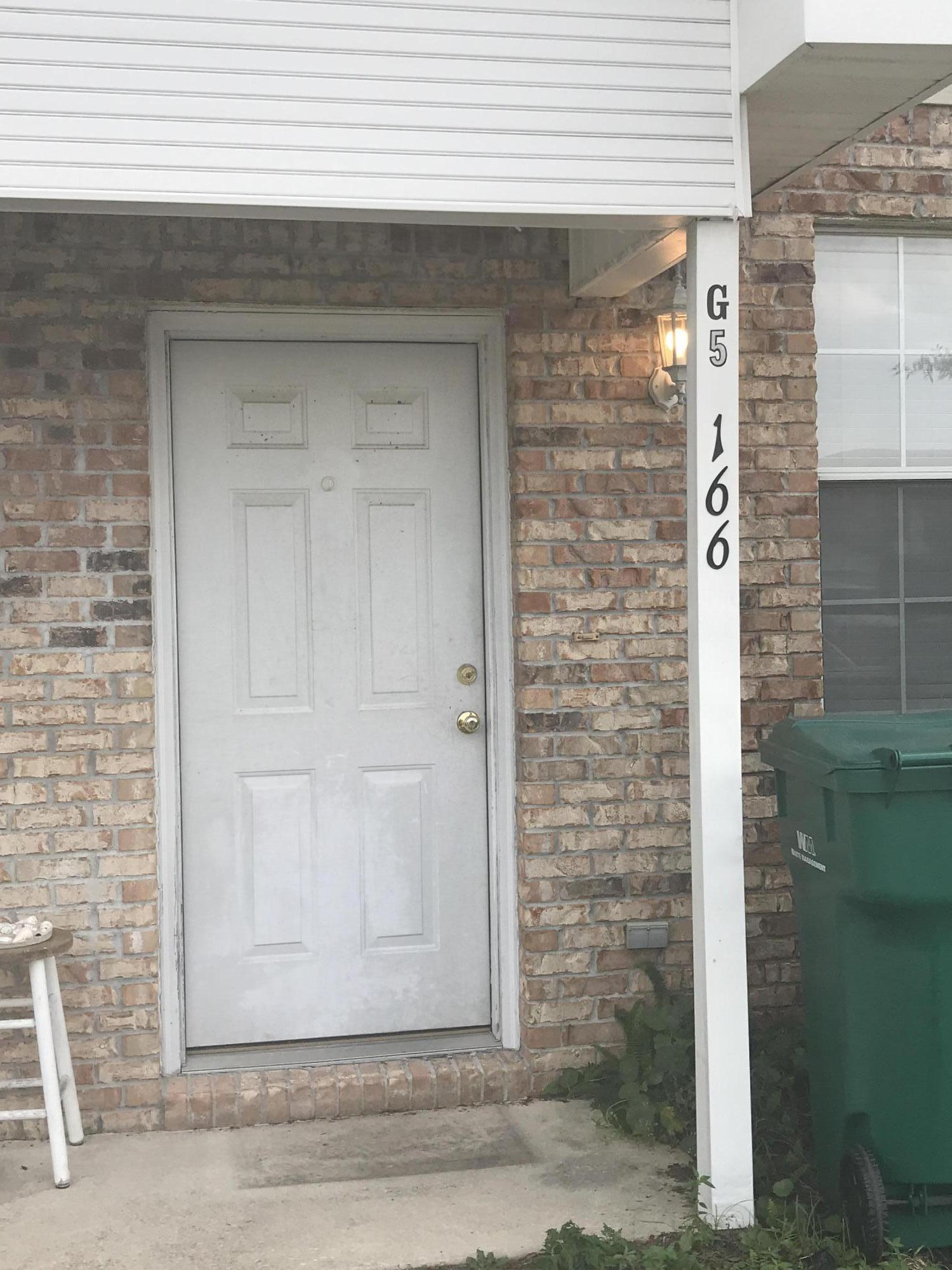 PORT DIXIE - Residential Lease