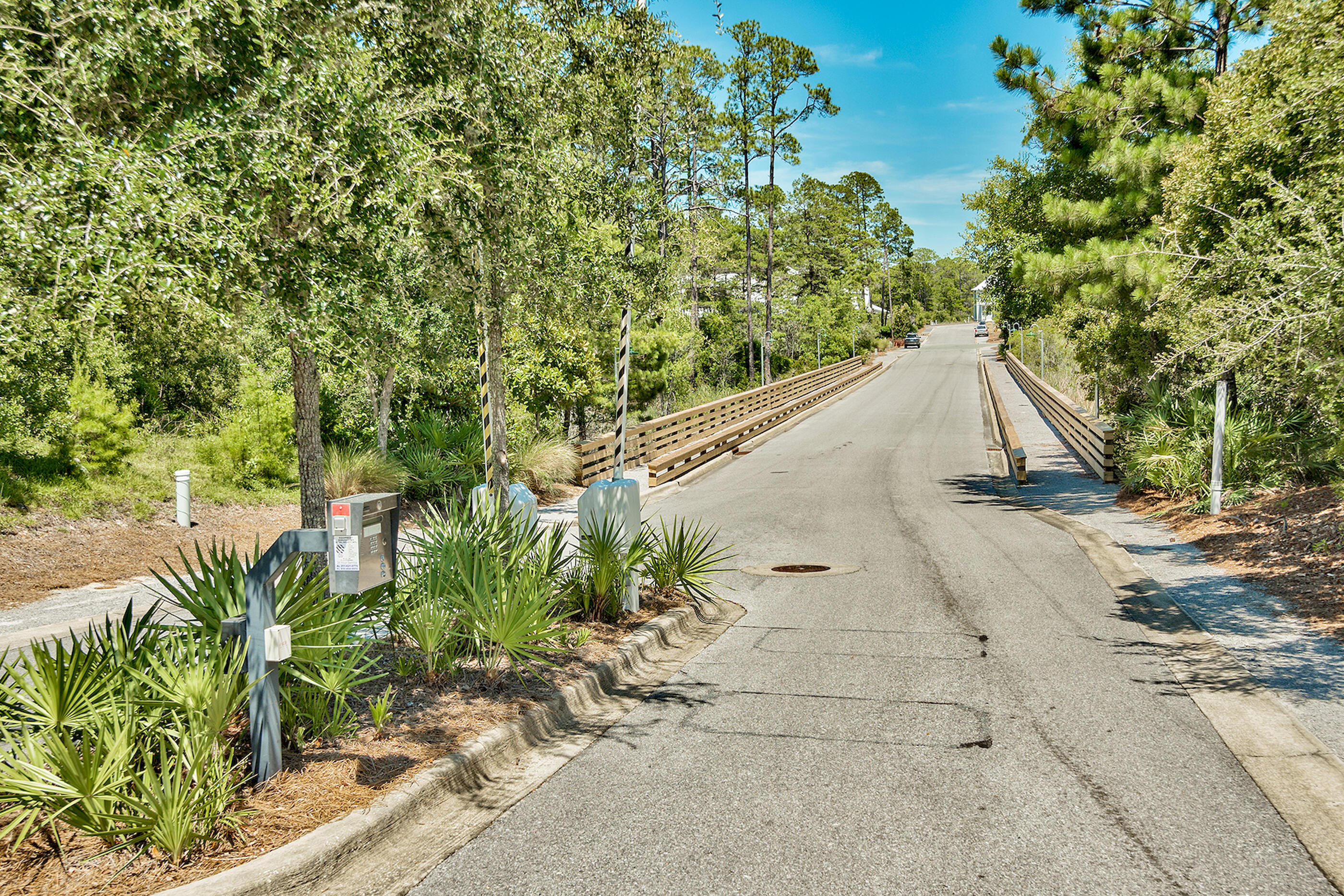 LAKESIDE AT BLUE MOUNTAIN BEACH - Residential