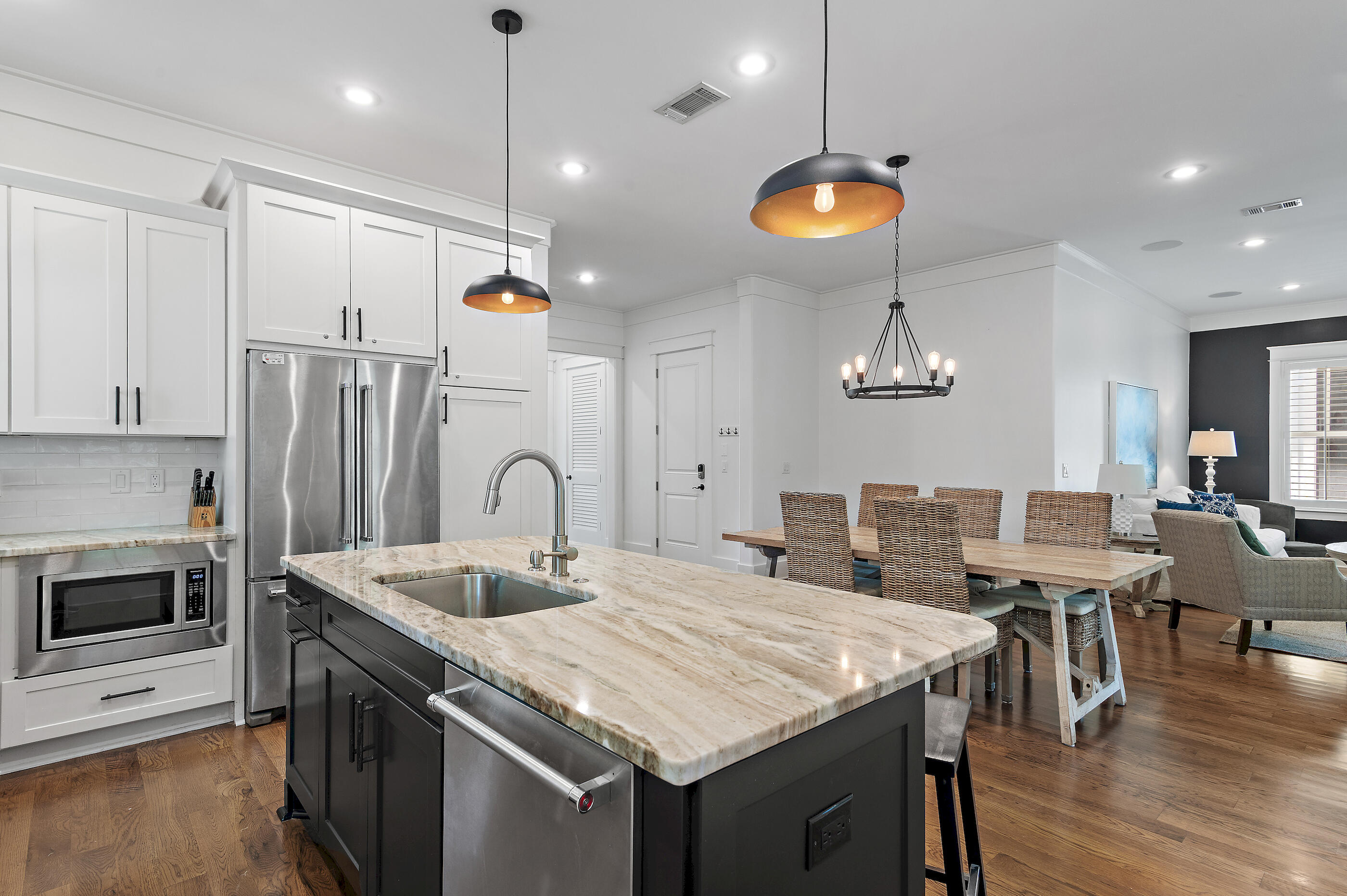 LAKESIDE AT BLUE MOUNTAIN BEACH - Residential