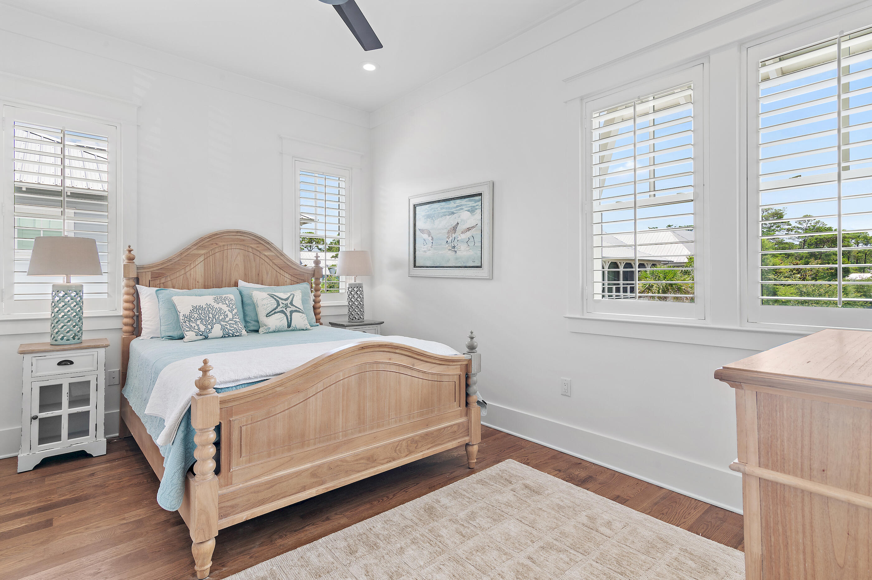 LAKESIDE AT BLUE MOUNTAIN BEACH - Residential