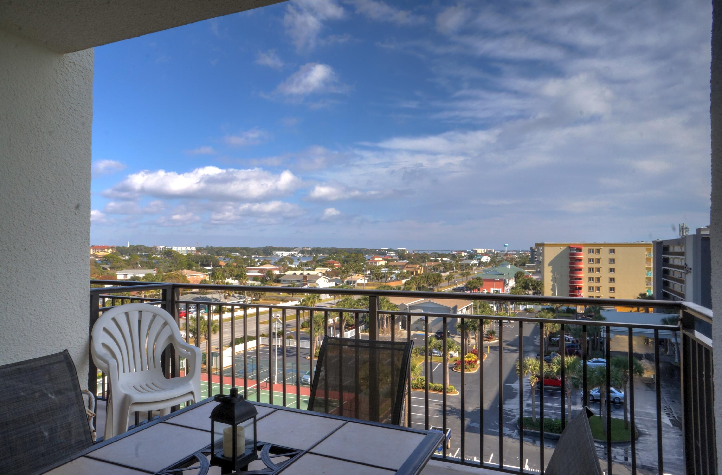 EMERALD ISLE - Residential