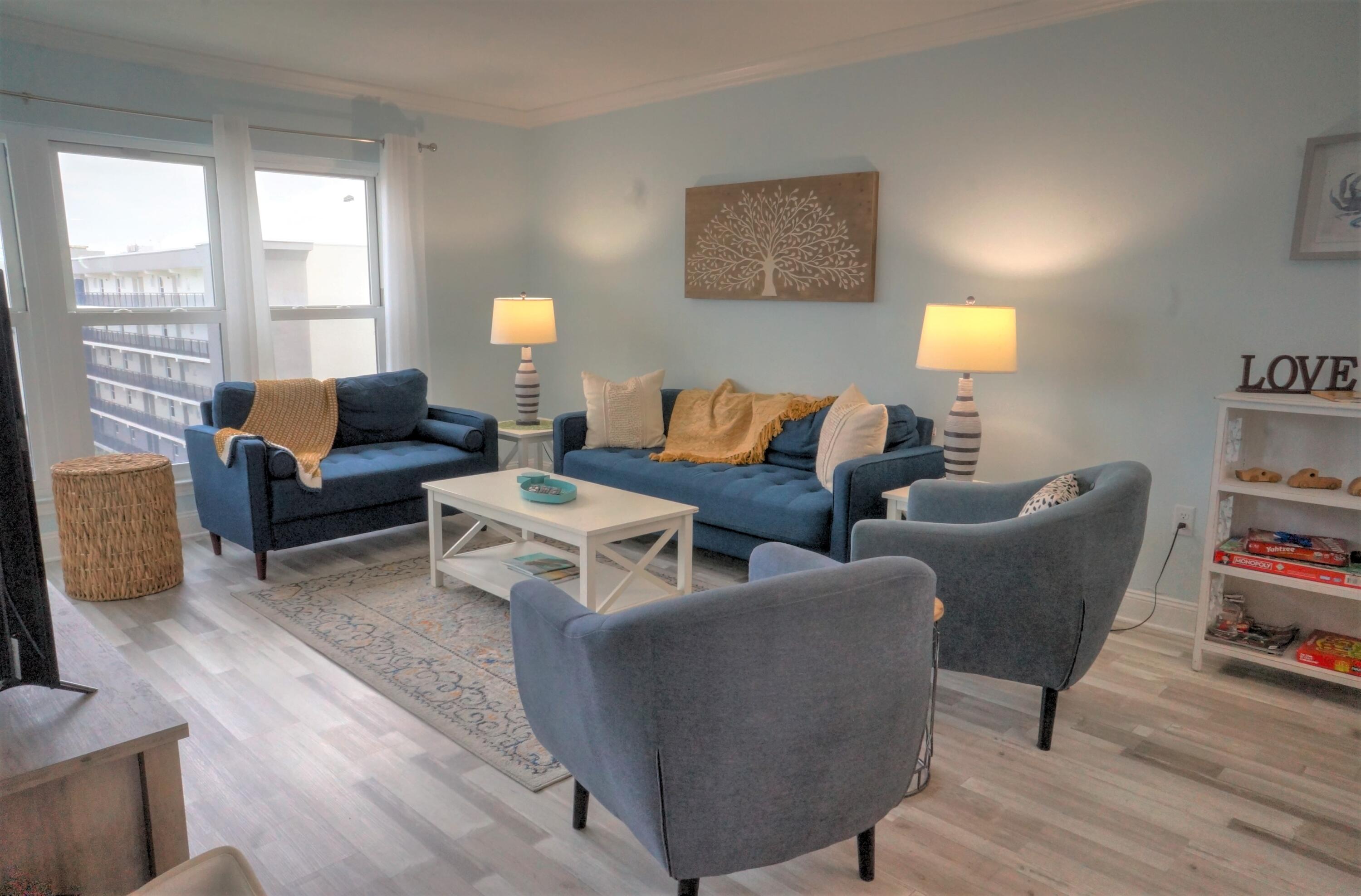 EMERALD ISLE - Residential