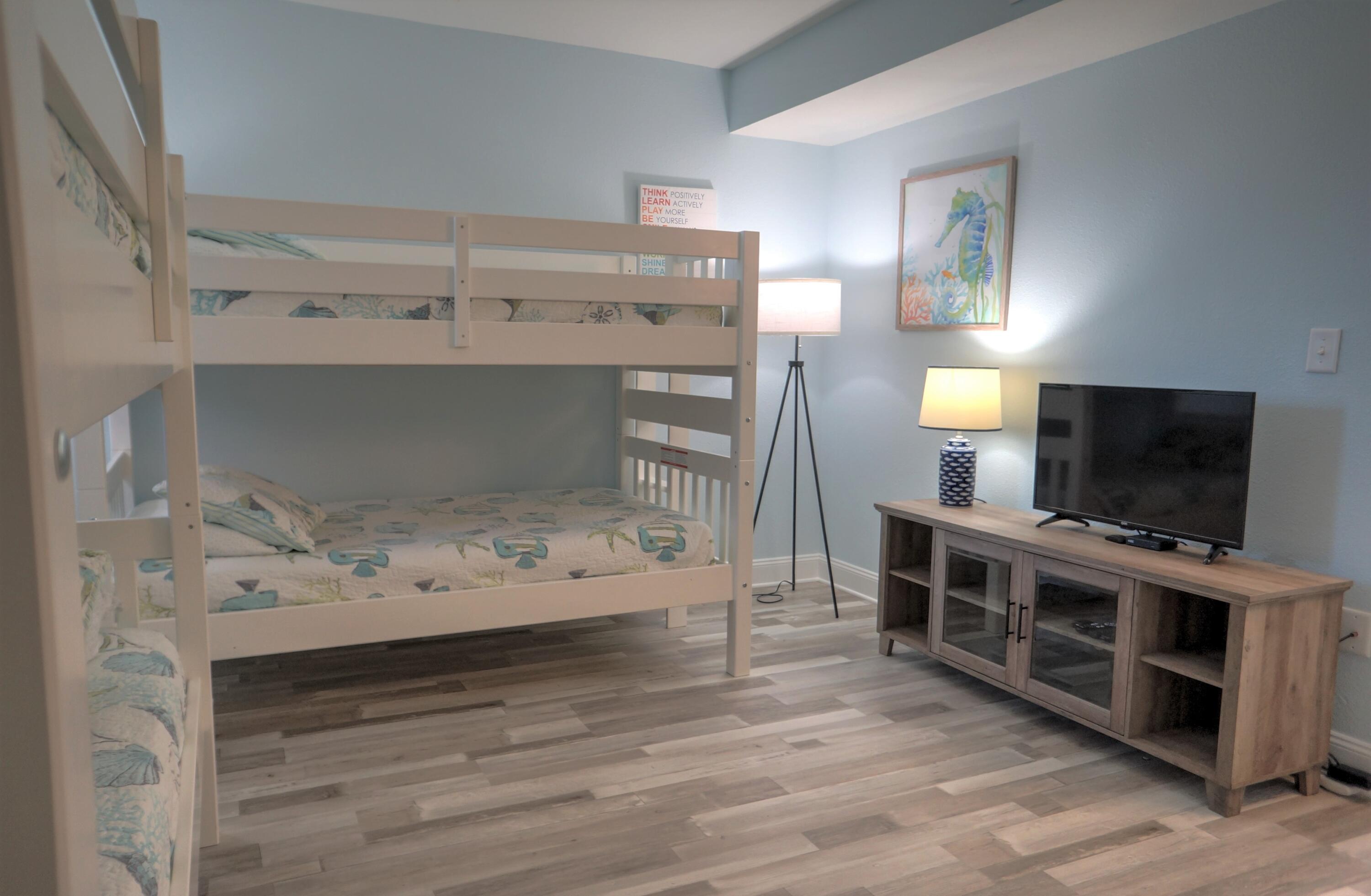 EMERALD ISLE - Residential