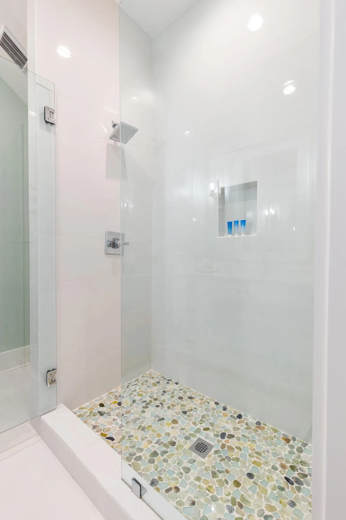 Santa Rosa Beach, Florida 32459, United States, 3 Bedrooms Bedrooms, ,4 BathroomsBathrooms,Residential,Pending,2783