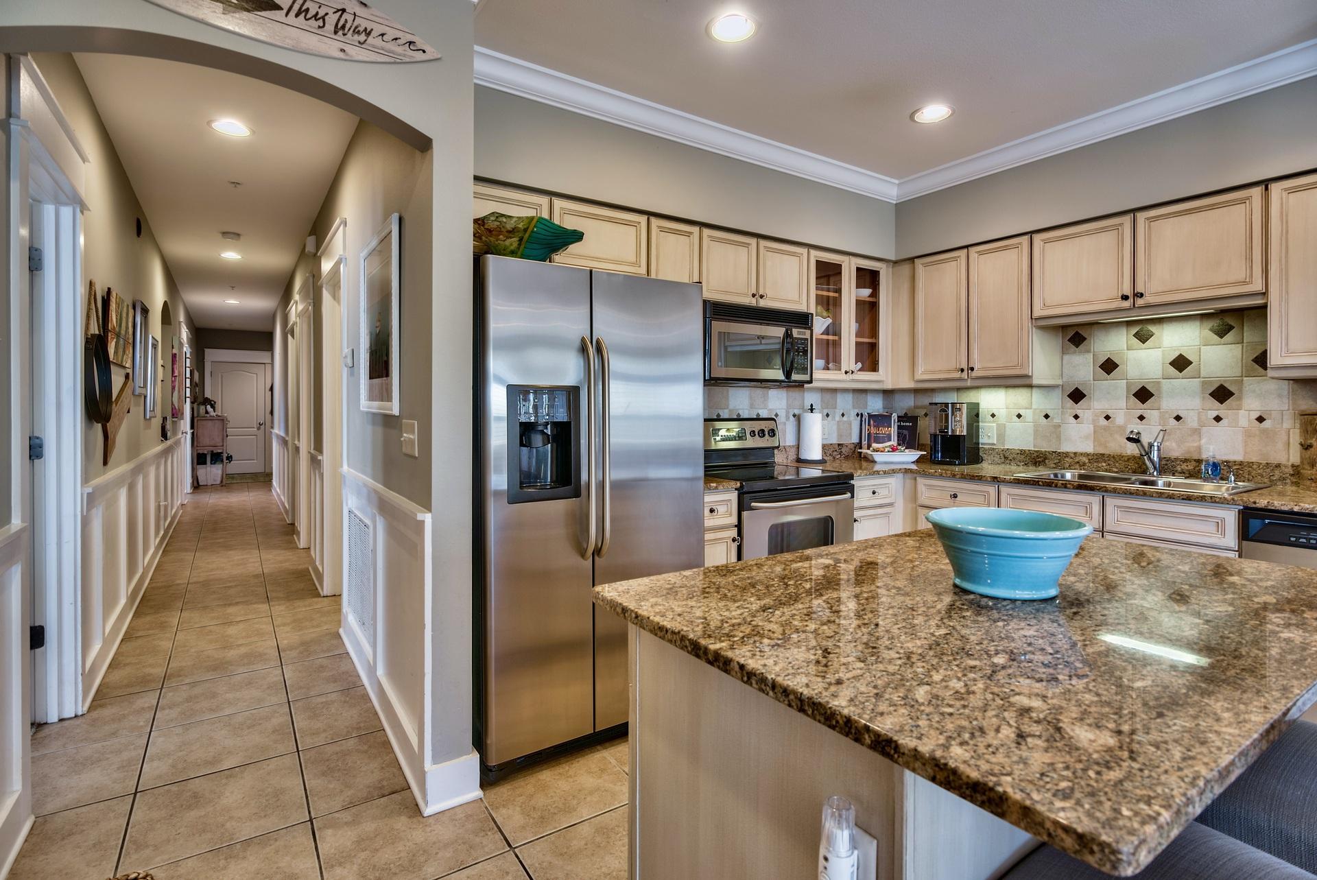 SEAVIEW VILLAS - Residential