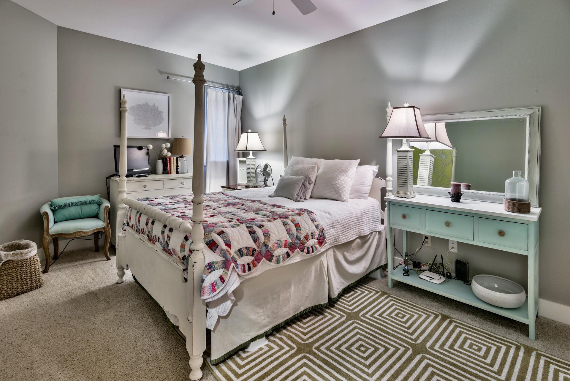 SEAVIEW VILLAS - Residential