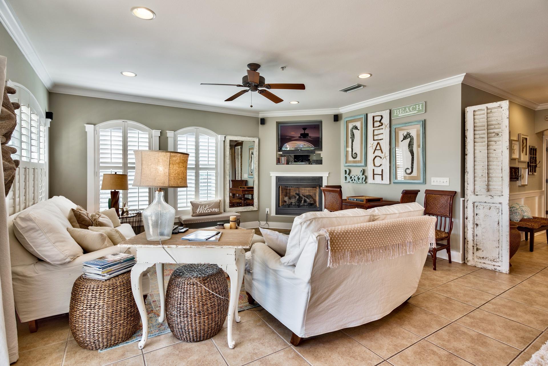 SEAVIEW VILLAS - Residential