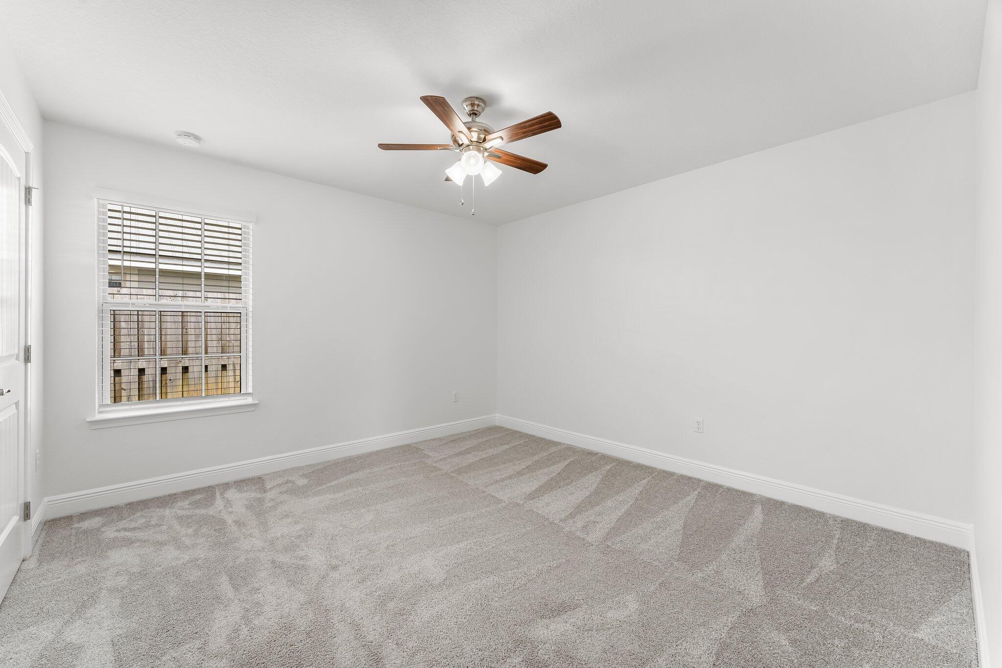 EAGLE BAY - Residential Lease