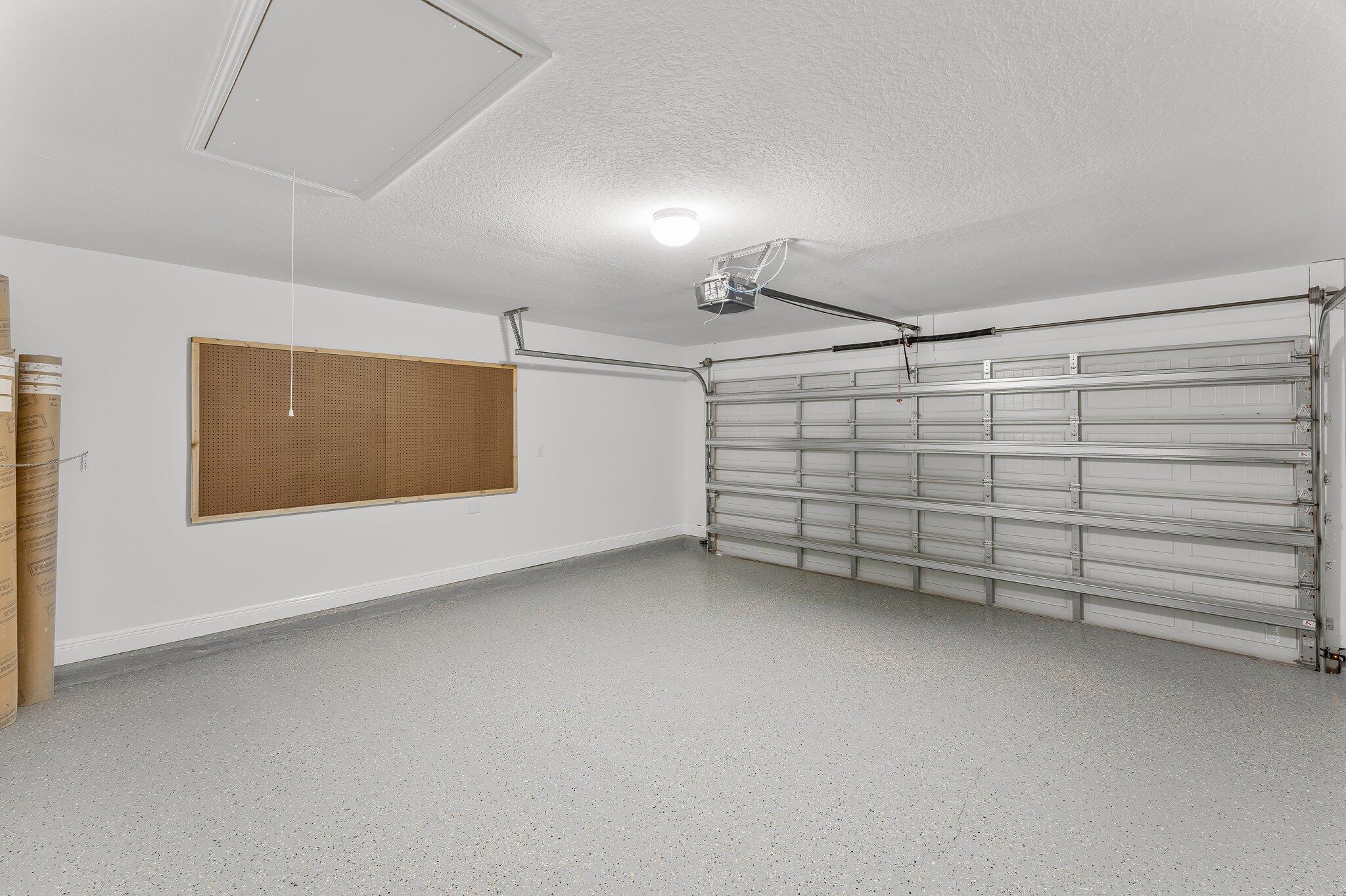 EAGLE BAY - Residential Lease
