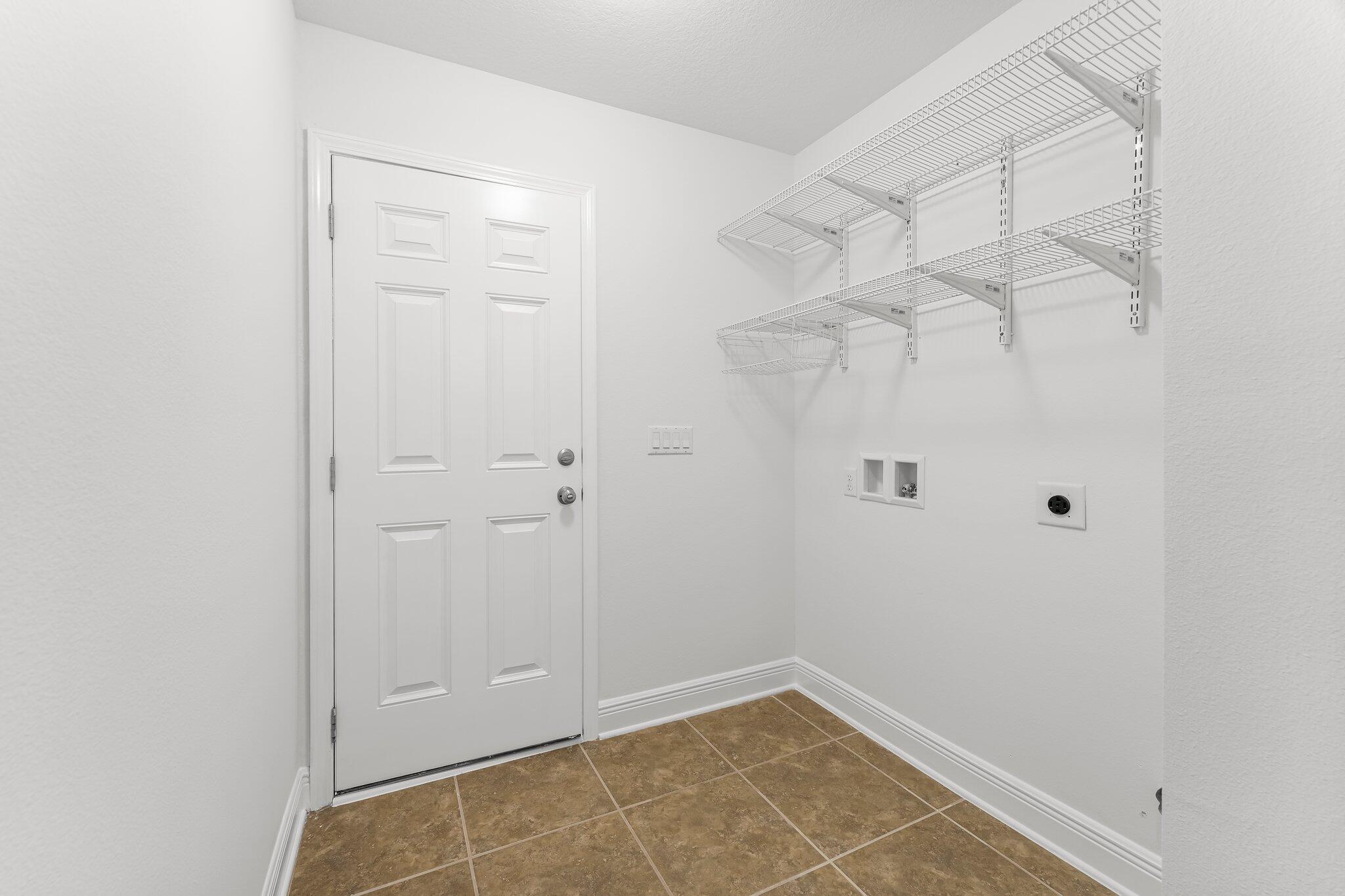 EAGLE BAY - Residential Lease